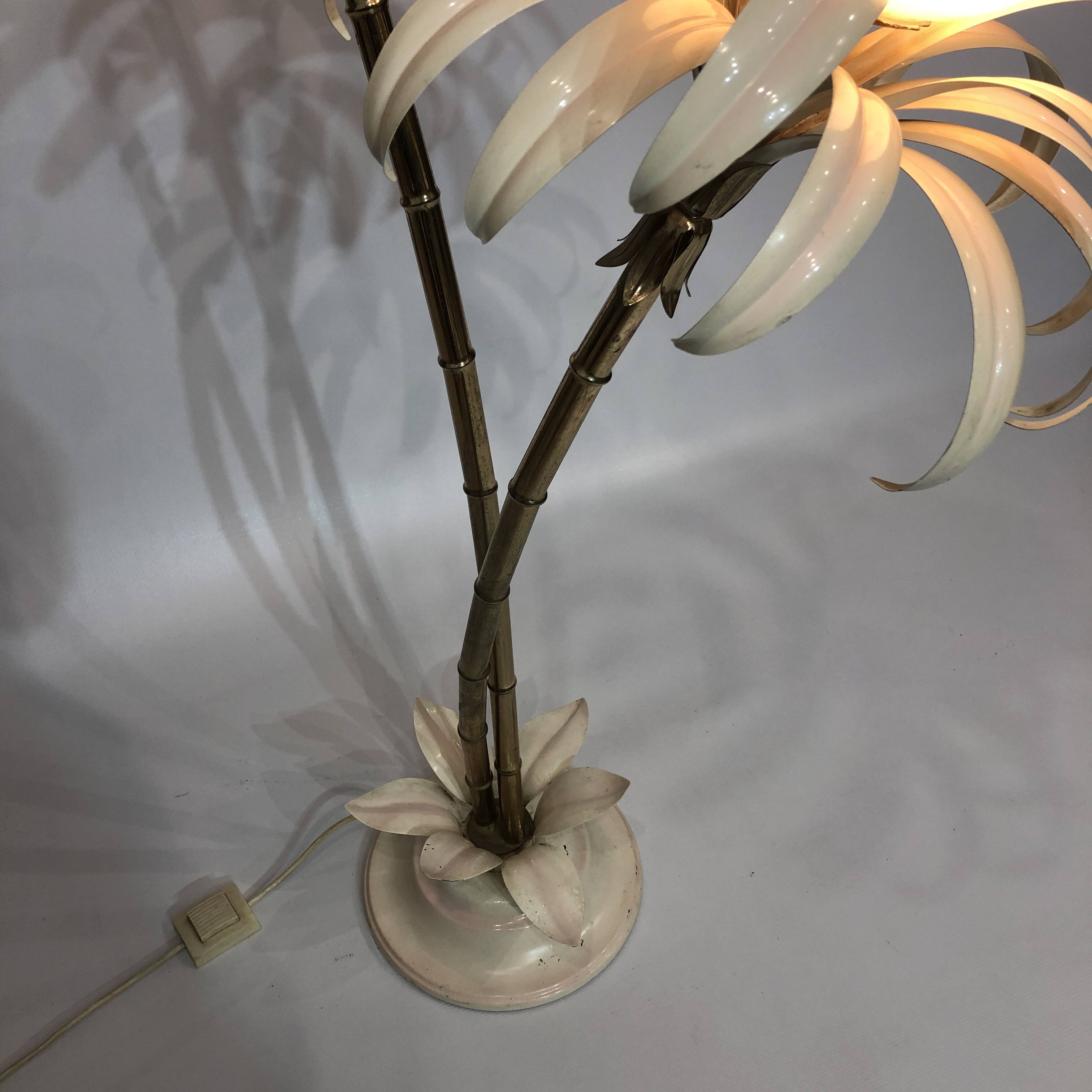 Two branch palm tree floor lamp 1970s italian hollywood regency brass