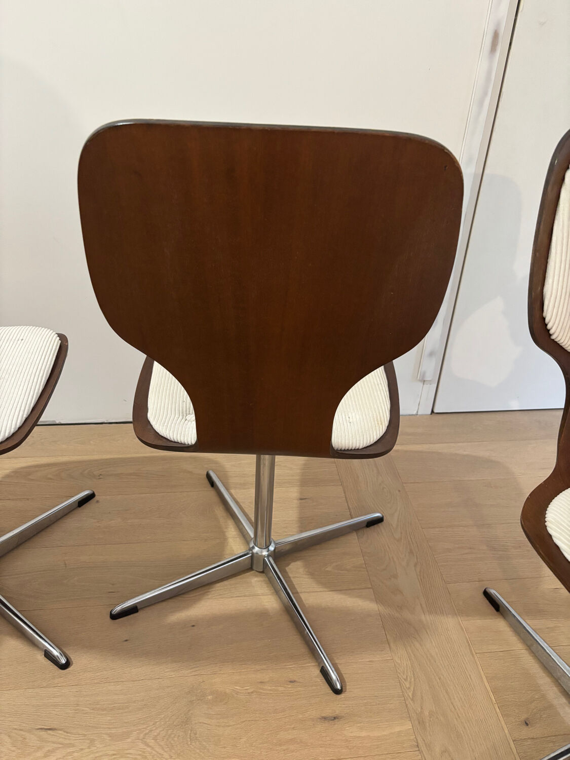 Lot of 4 vintage swivel chairs in the style of Arne Jacobsen, Scandinavian.