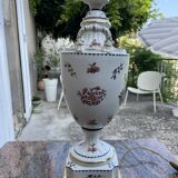 Important Paris porcelain lamp base