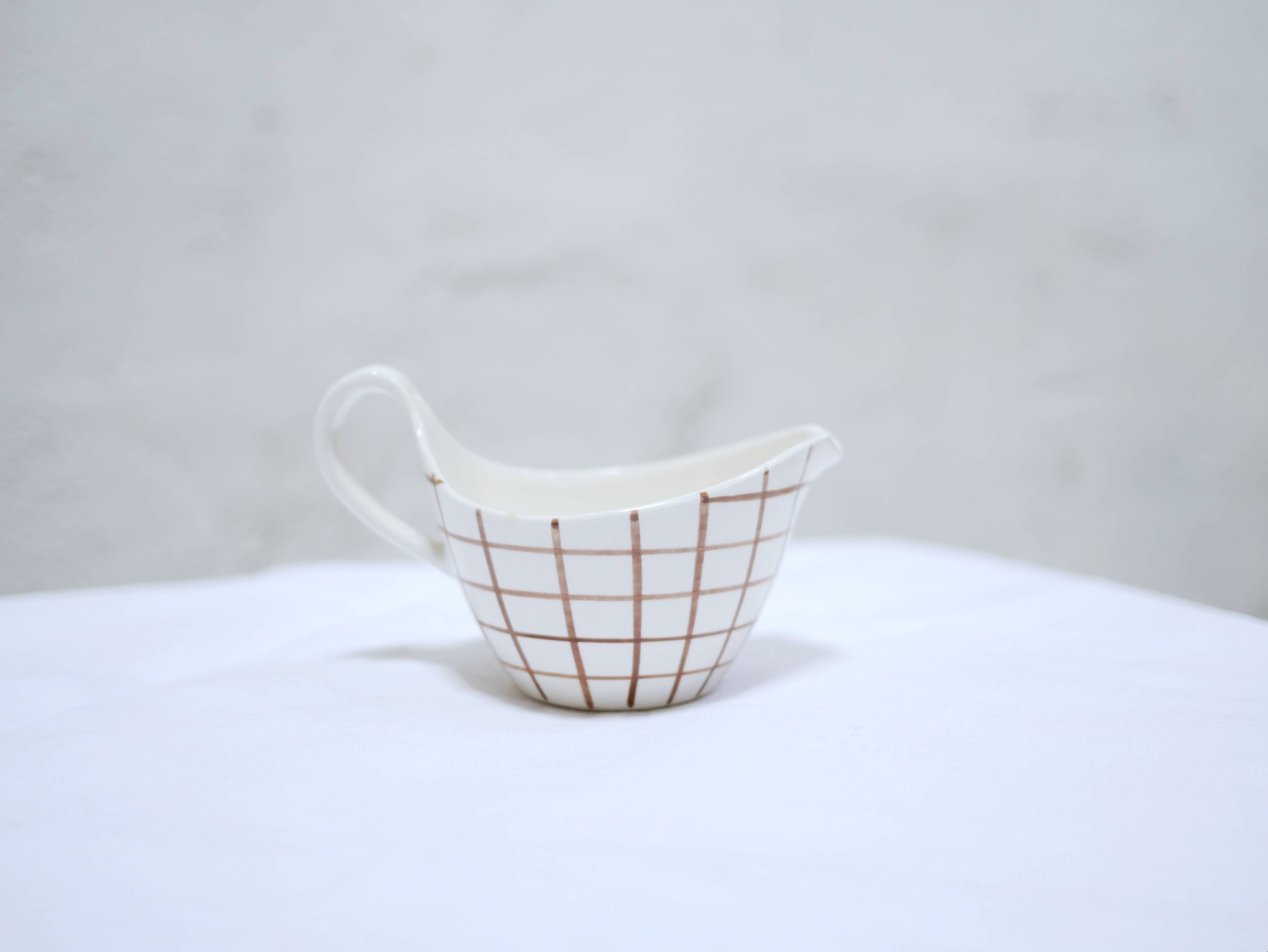 Saucière vintage ceramic pot by the Longchamp manufacture, France