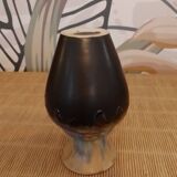 Vase signé Rhoda