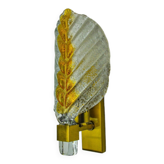 Applique "feuille" encastrable par Mazzega, verre de Murano givré orange, Italie, 1970