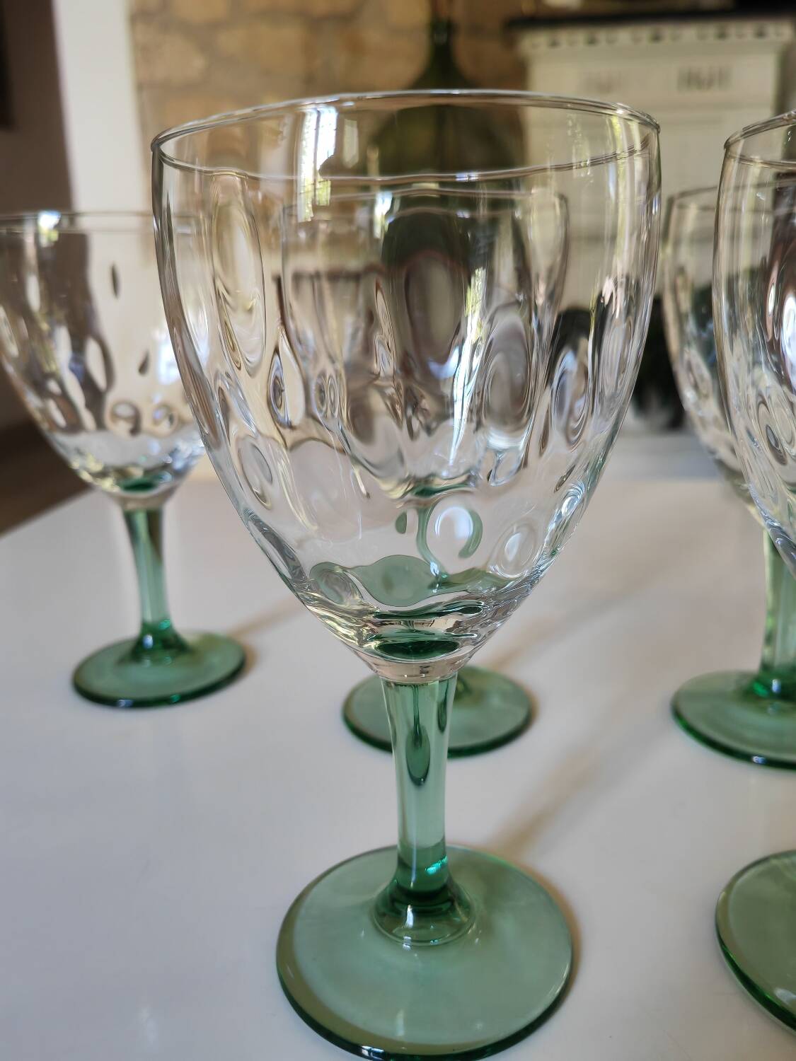 6 large stemmed glasses