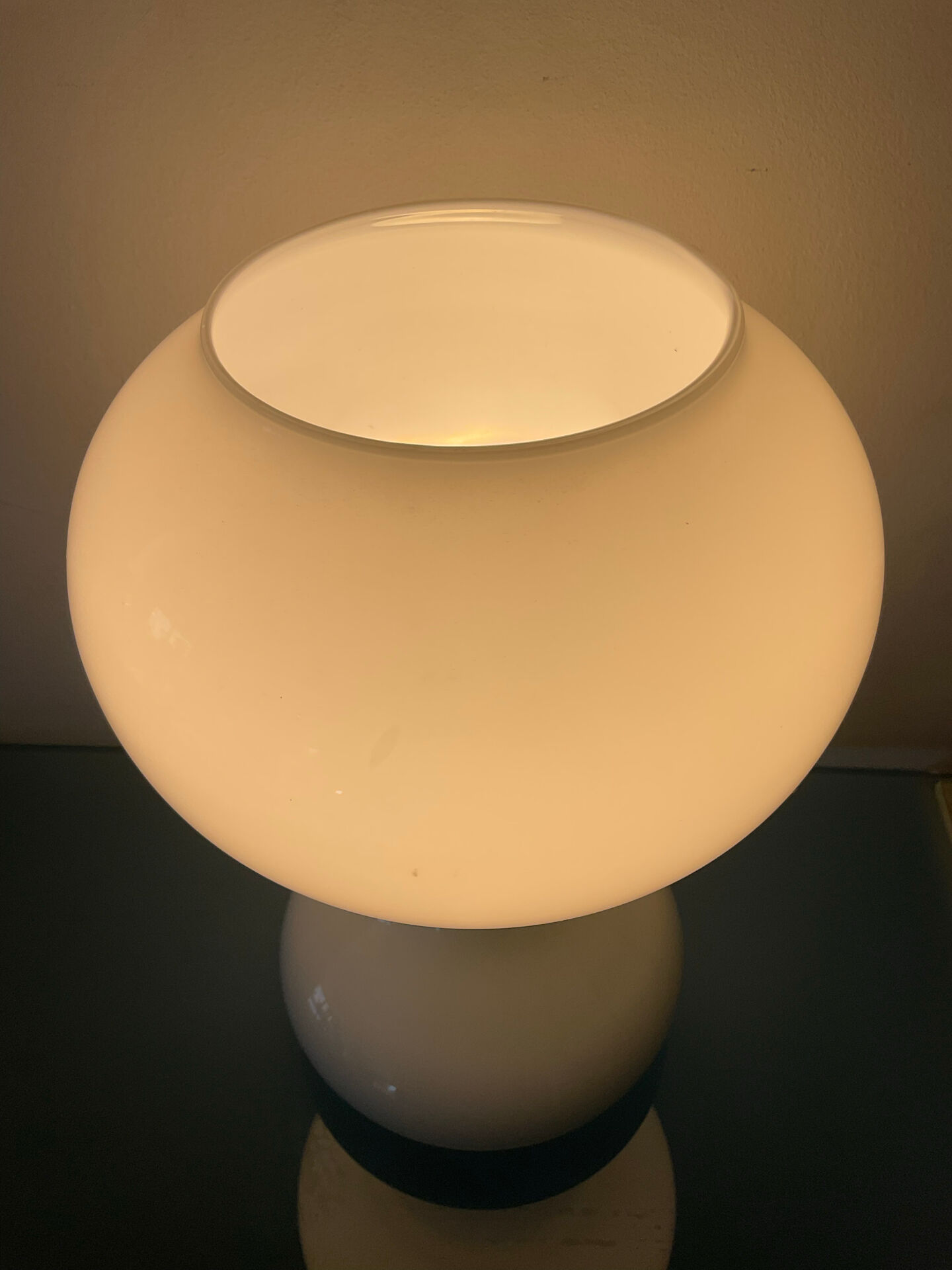 Lampe champignon Space Age en verre opalin blanc