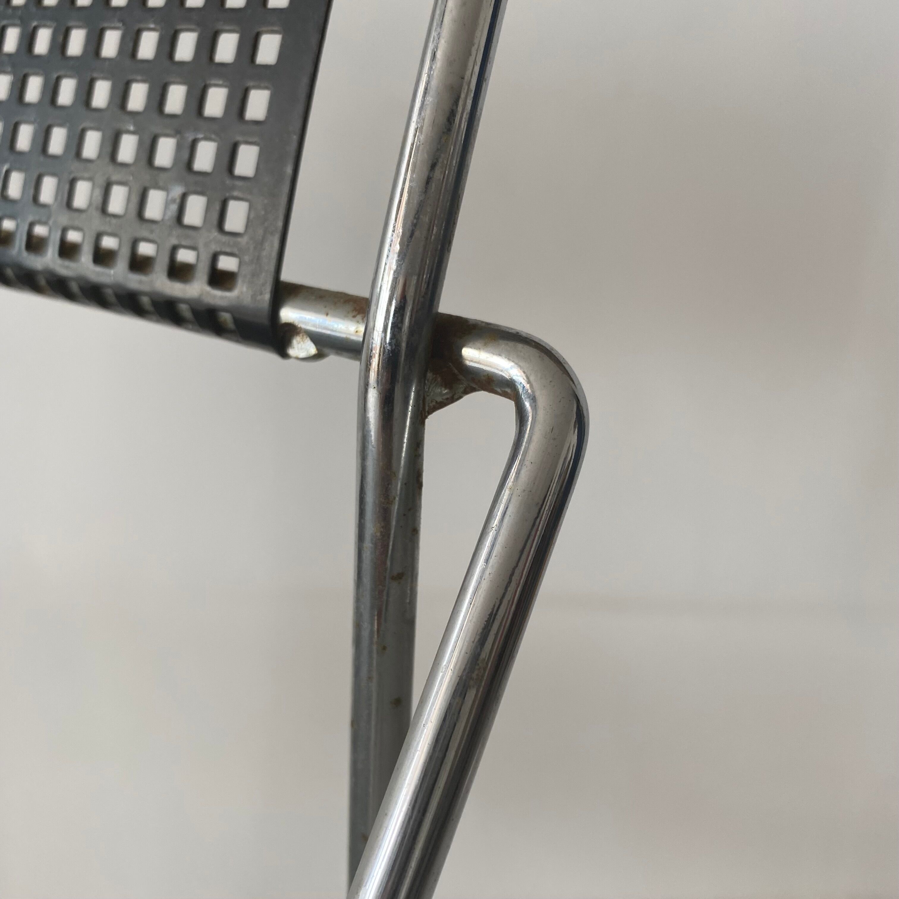 Nuova X line wired chair by Niels Jorgen Haugesen