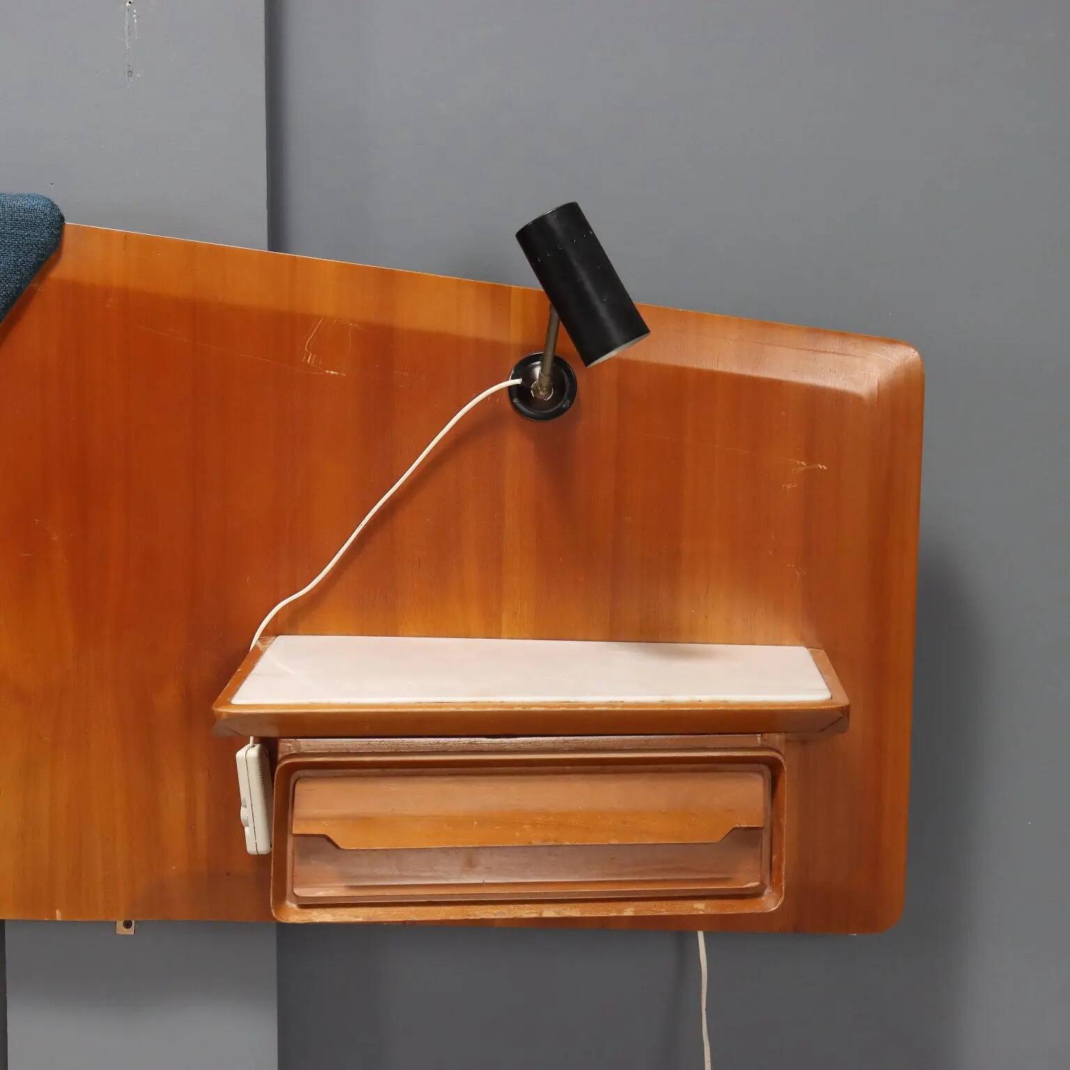 Tête de lit vintage avec tables de chevet Galleria Mobili d'Arte Cantù années 1950