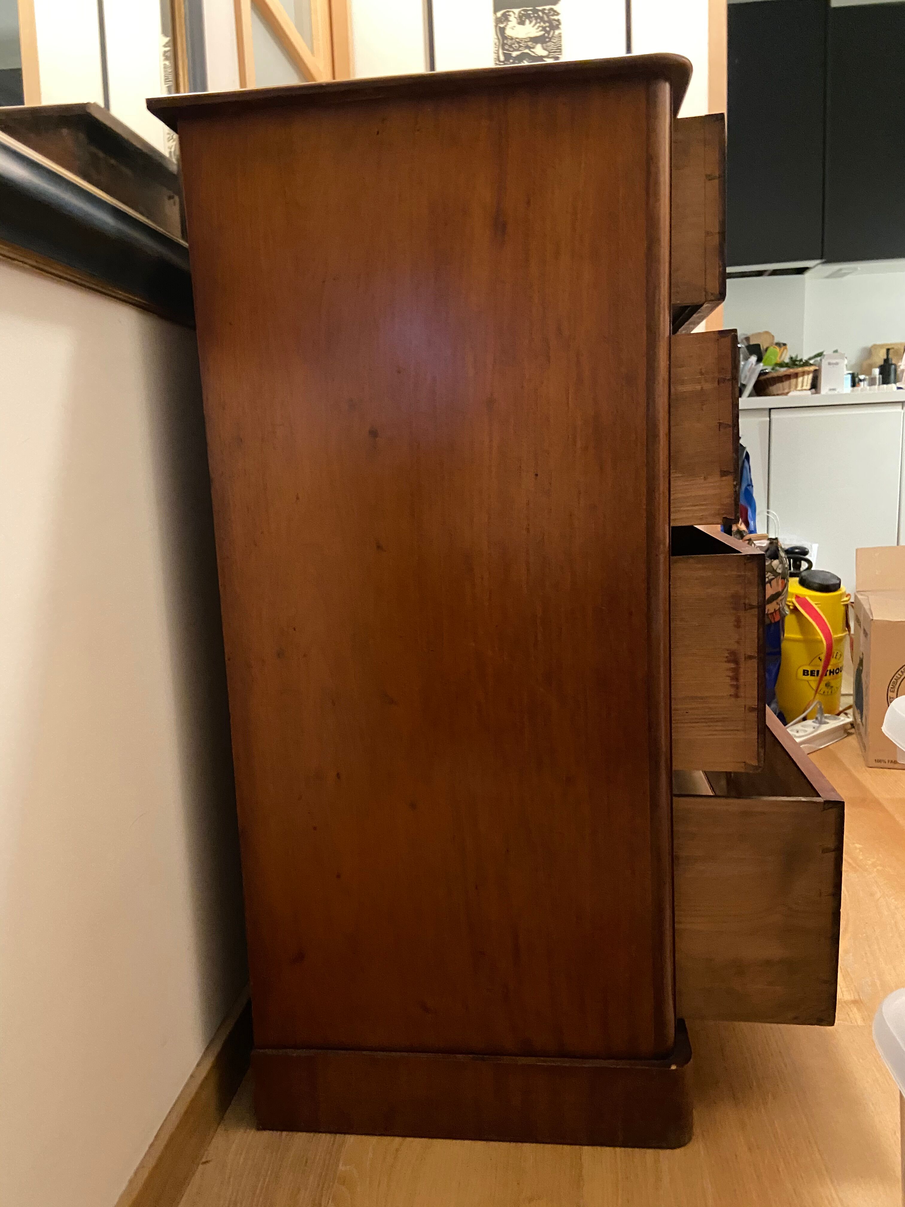 English walnut dresser at the end of 19th, Birmingham Liverpool