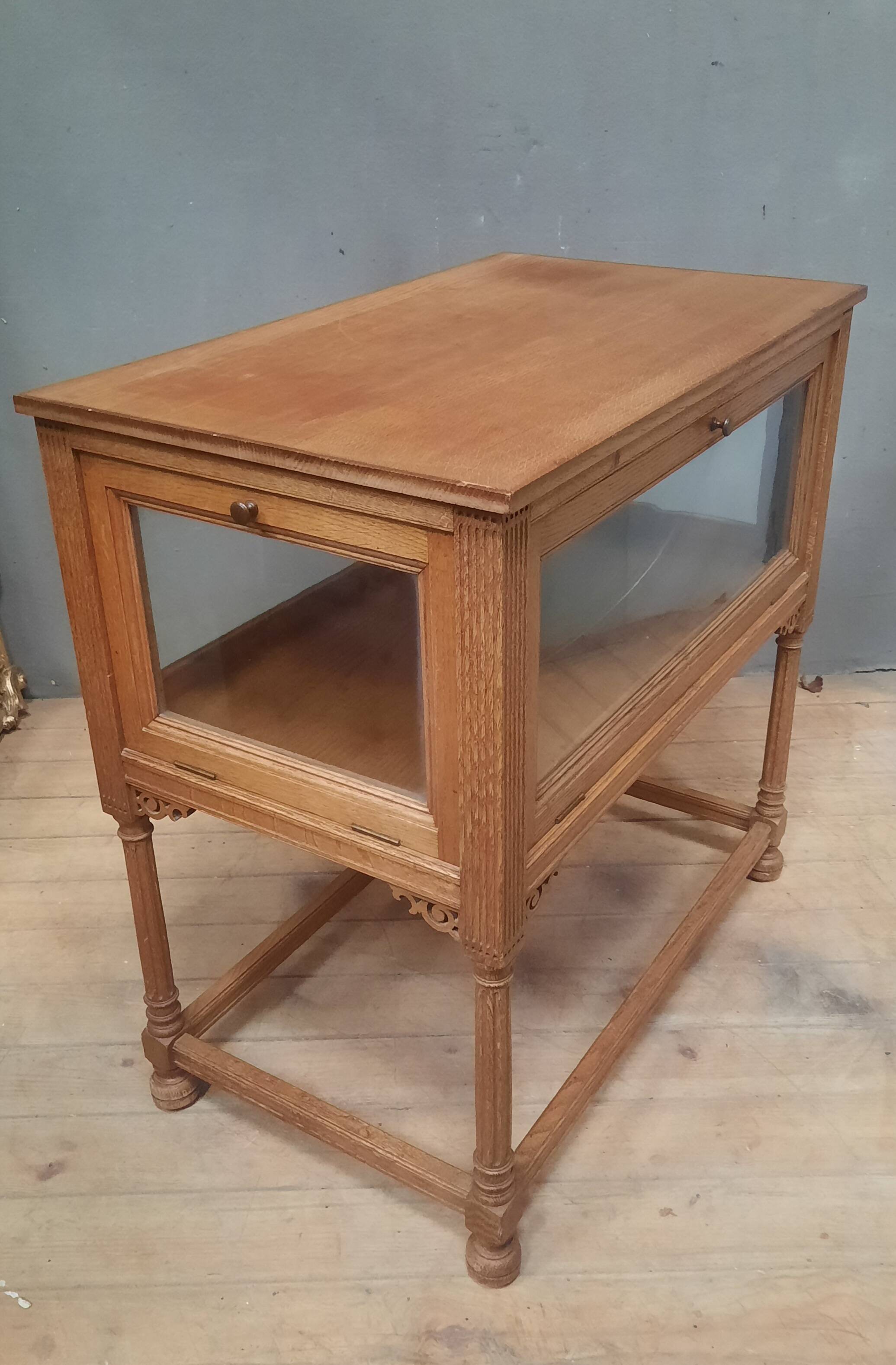 Display table in Louis XVI style