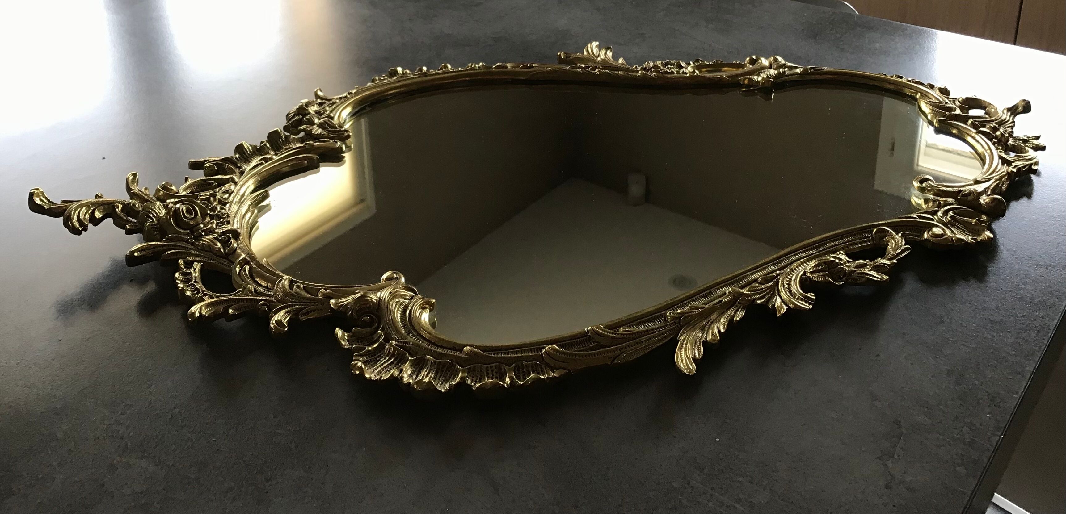 Miroir in bronze gilded style rocaille 68 x 42 cm