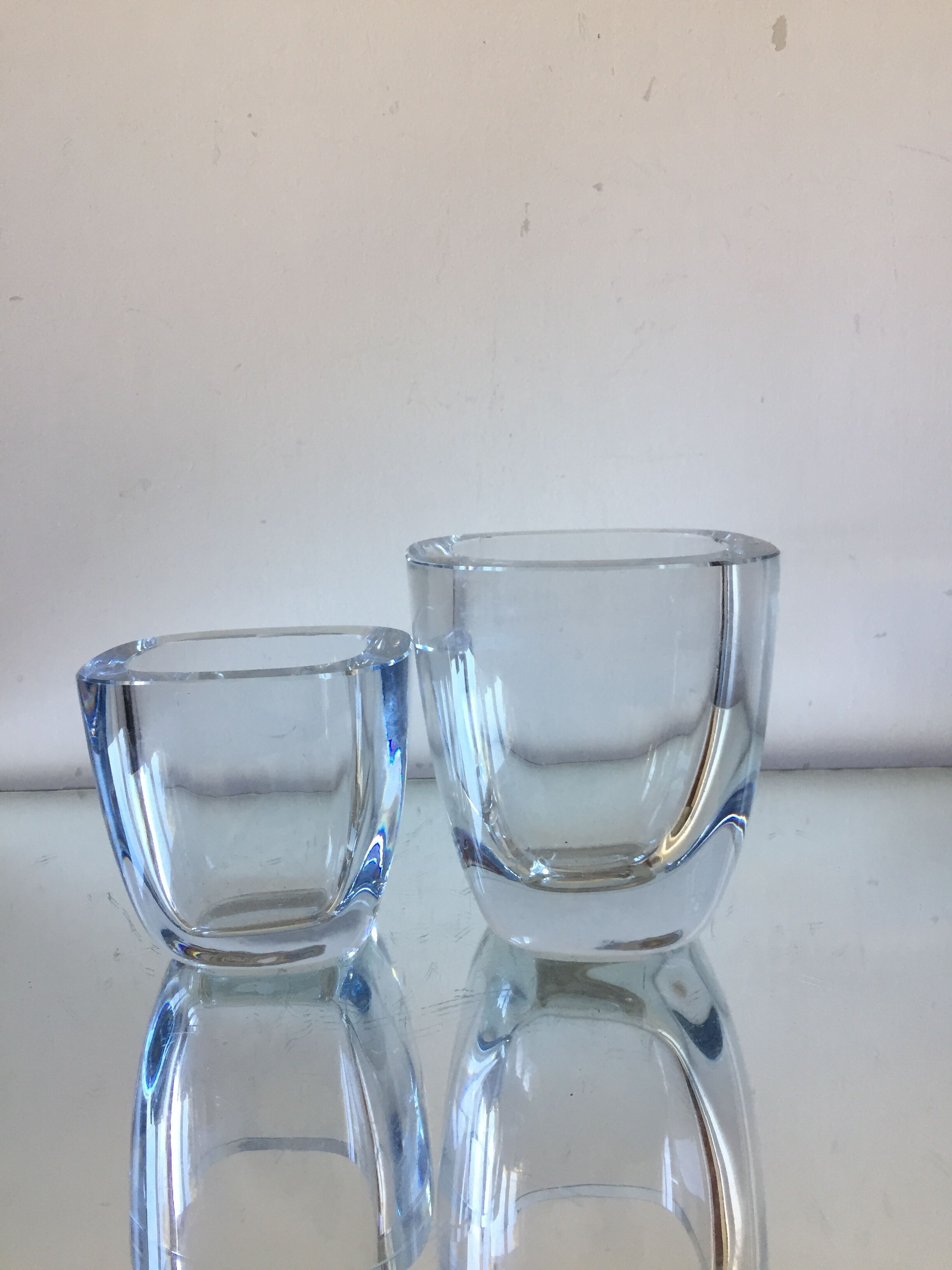 Pair of Strombergshyttan crystal  ases