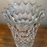 Vase en verre taillé