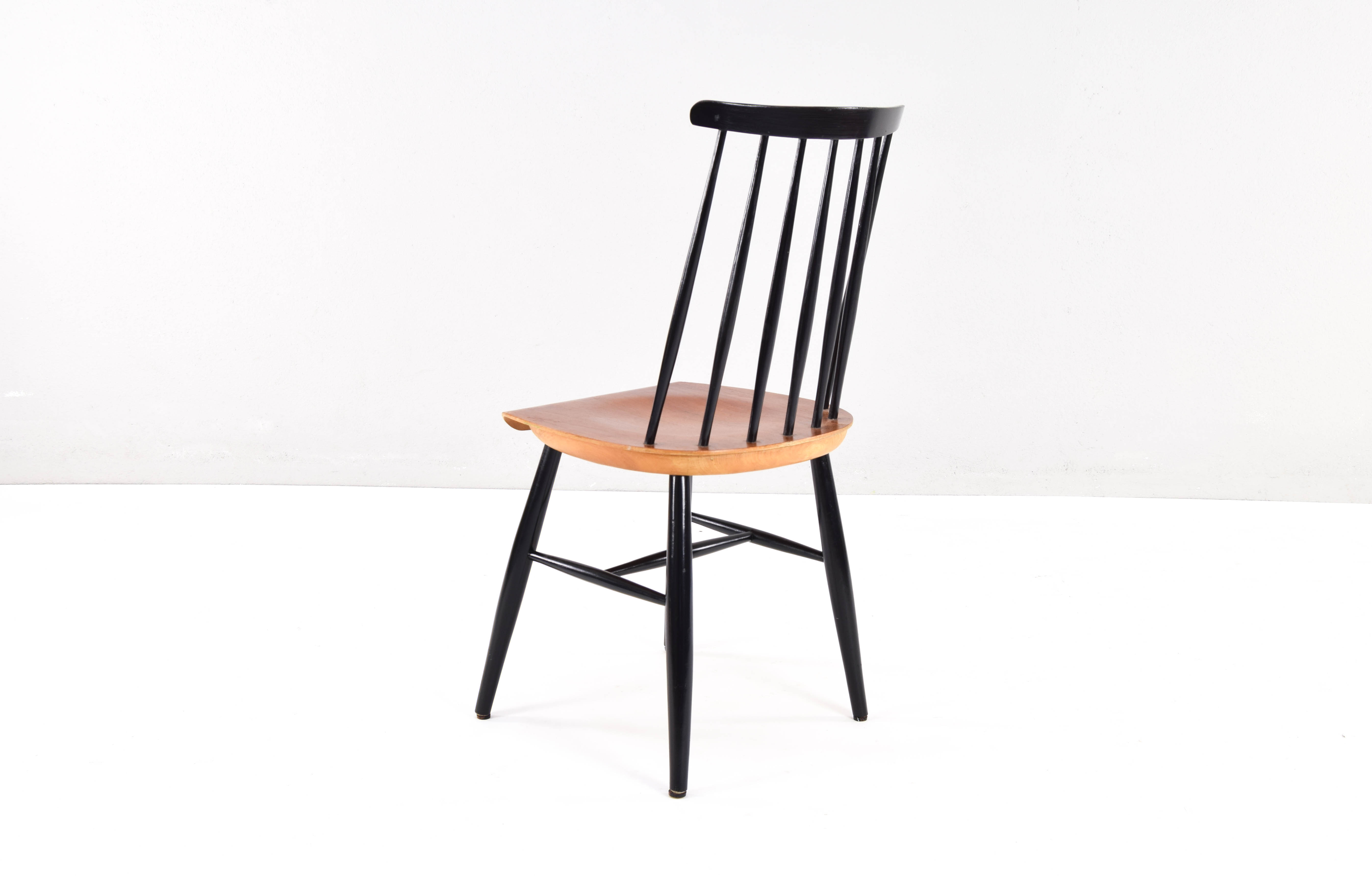 Four Mid Century Scandinavian Modern Fanett Dining Chairs by Ilmari Tapiovaara