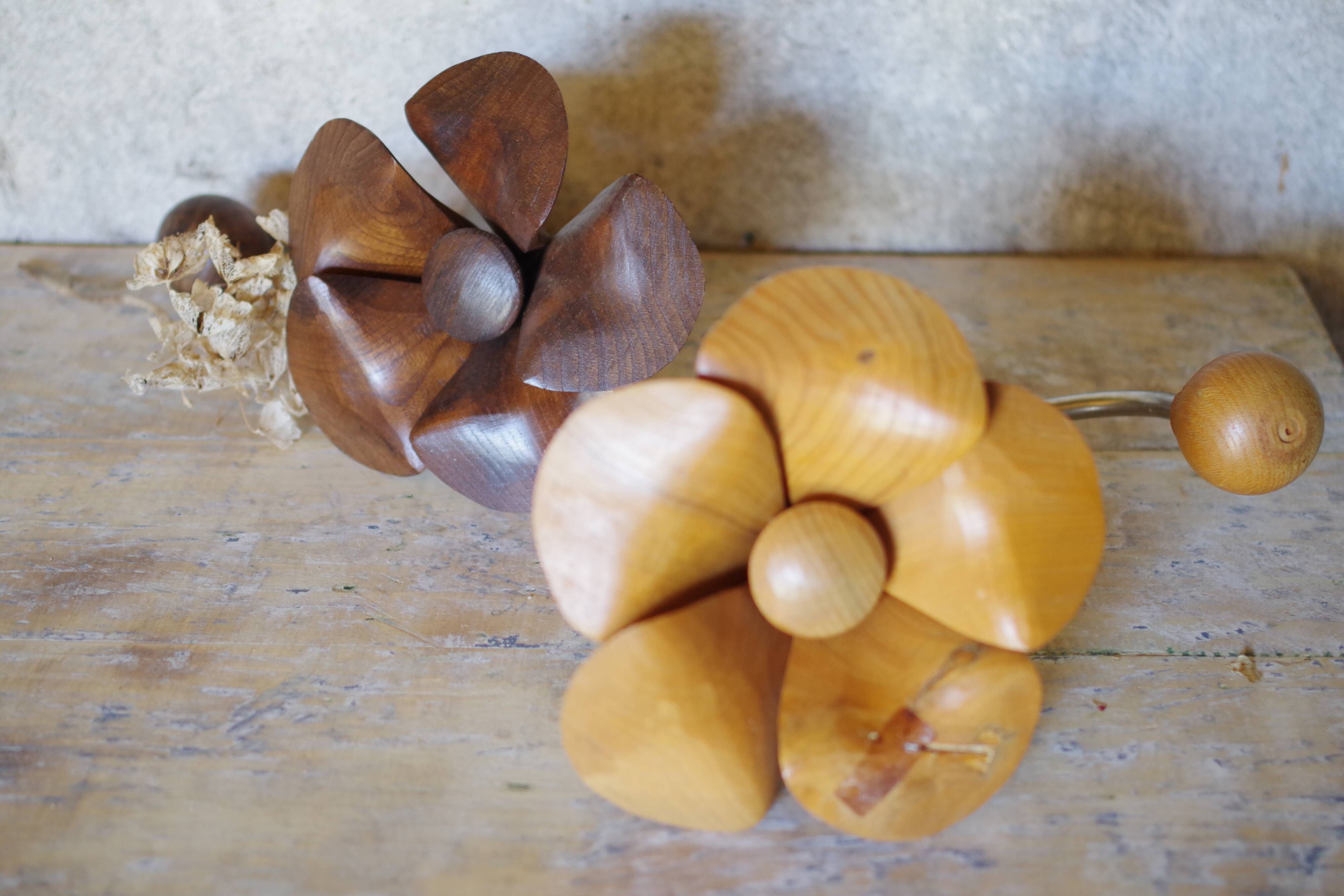 Vintage wood and metal years 70 s hooks in the shape of flowers
