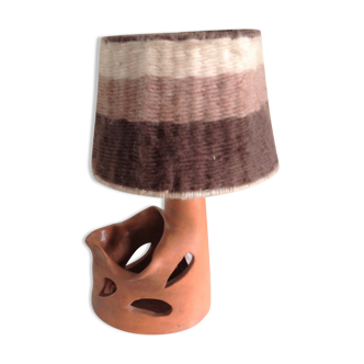 Lampe en céramique terracotta  et abat jour en laine 50/60