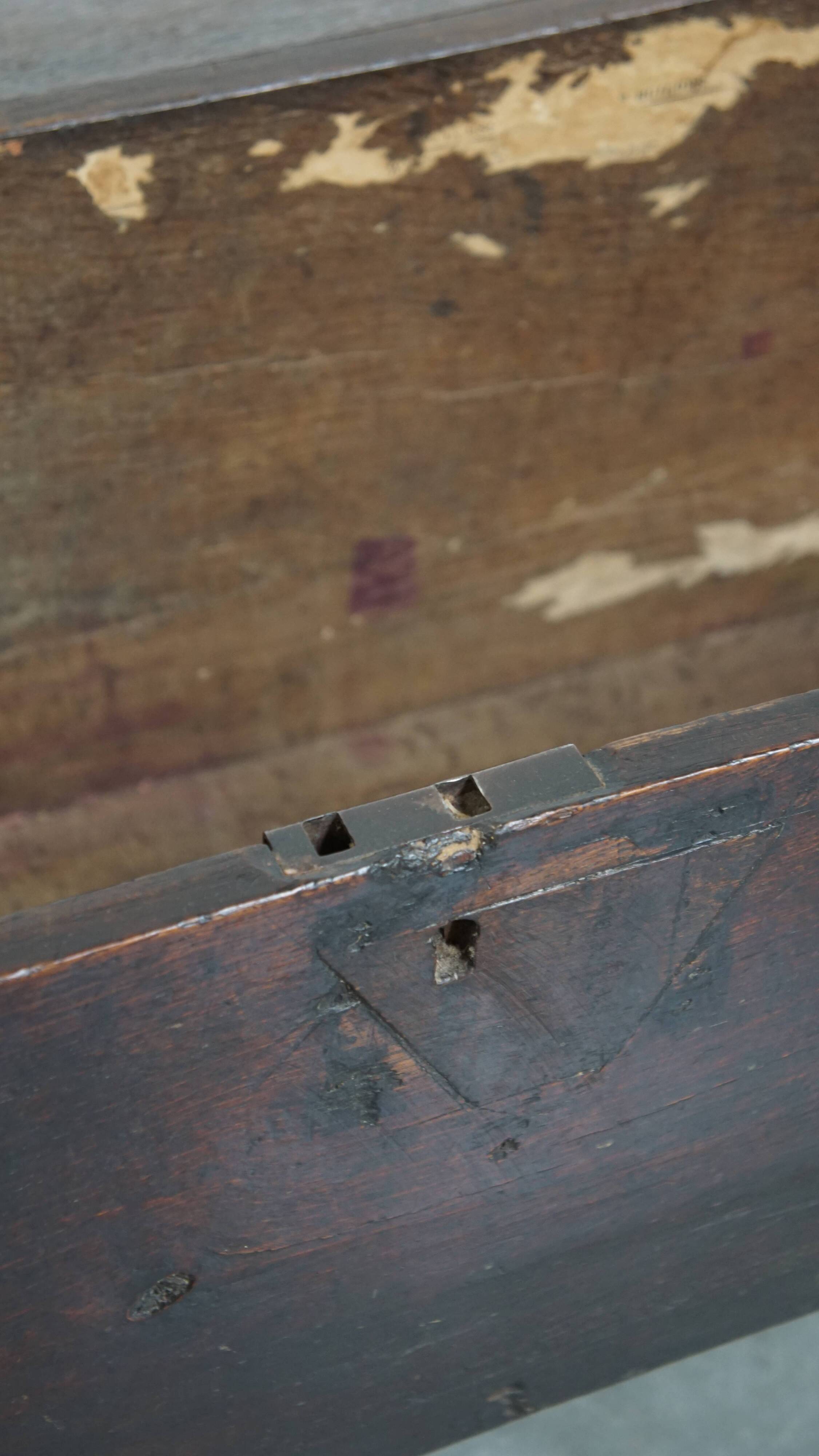 17th-century English oak antique chest