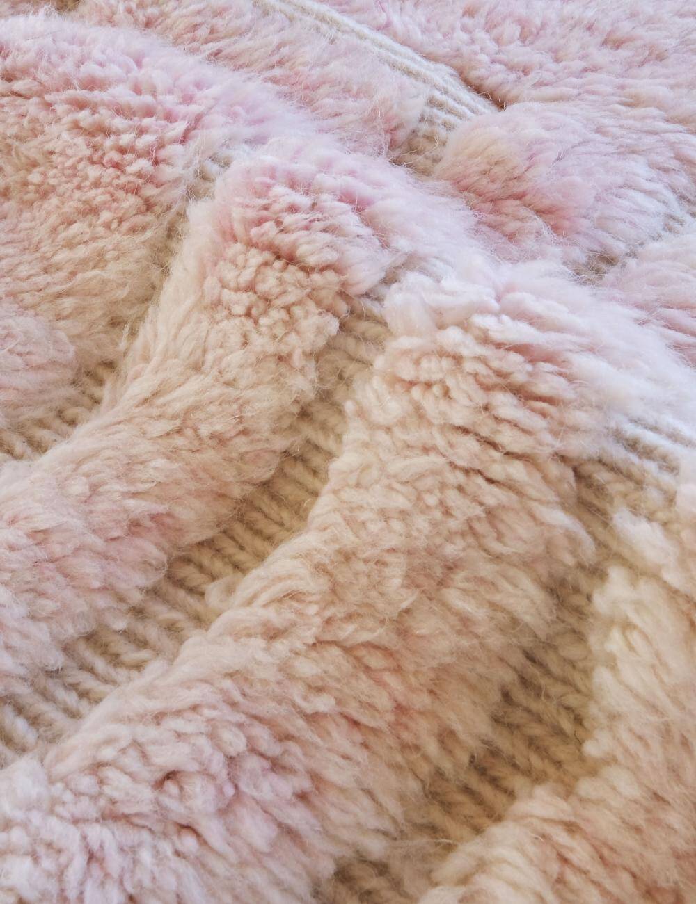 Light Pink Beni Ourain Rug - 117 x 82 cm