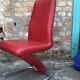 Purple cantilever armchair in tubular steel and upholstery fabric from the 1970s Mid-Century.