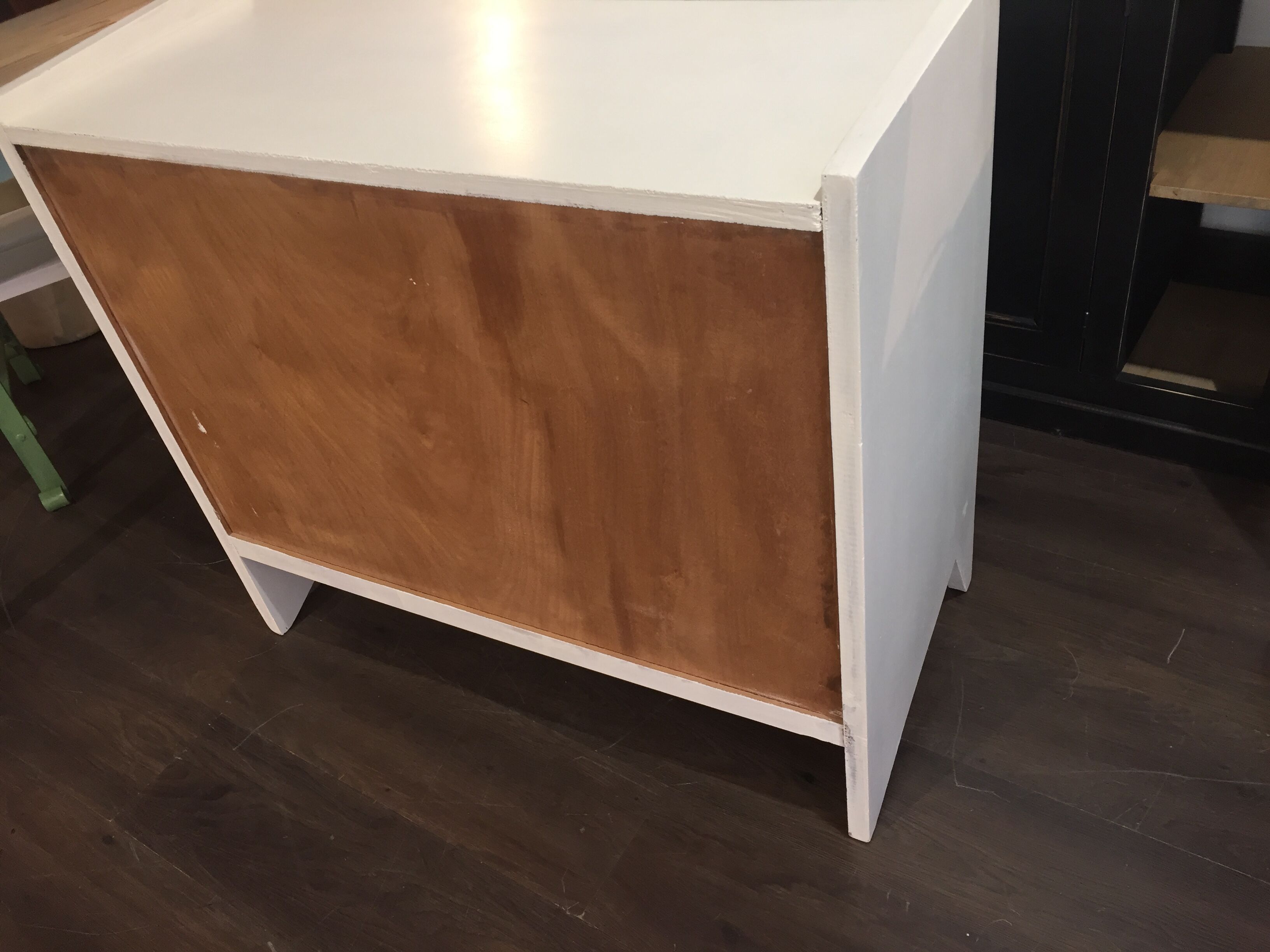 Chest of drawers 60