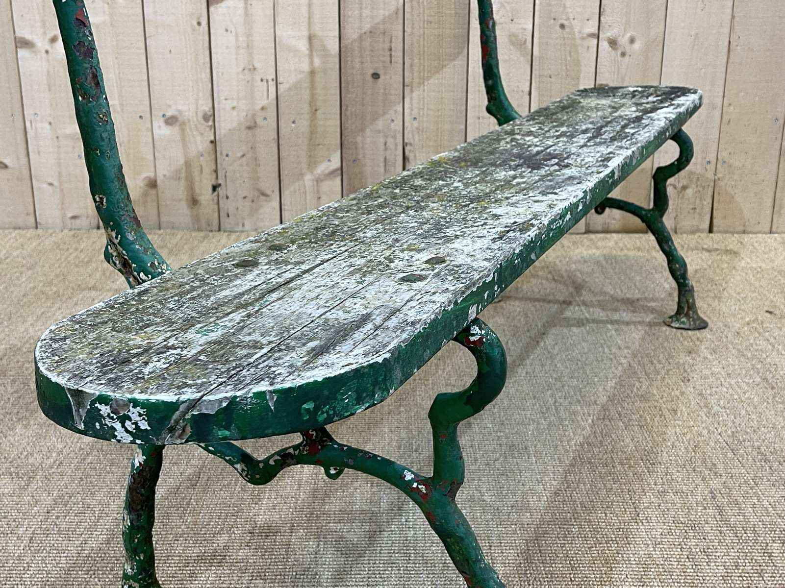 Garden bench of the early twentieth century cast iron and teak