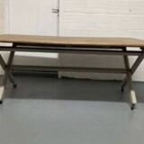 Flamingo table