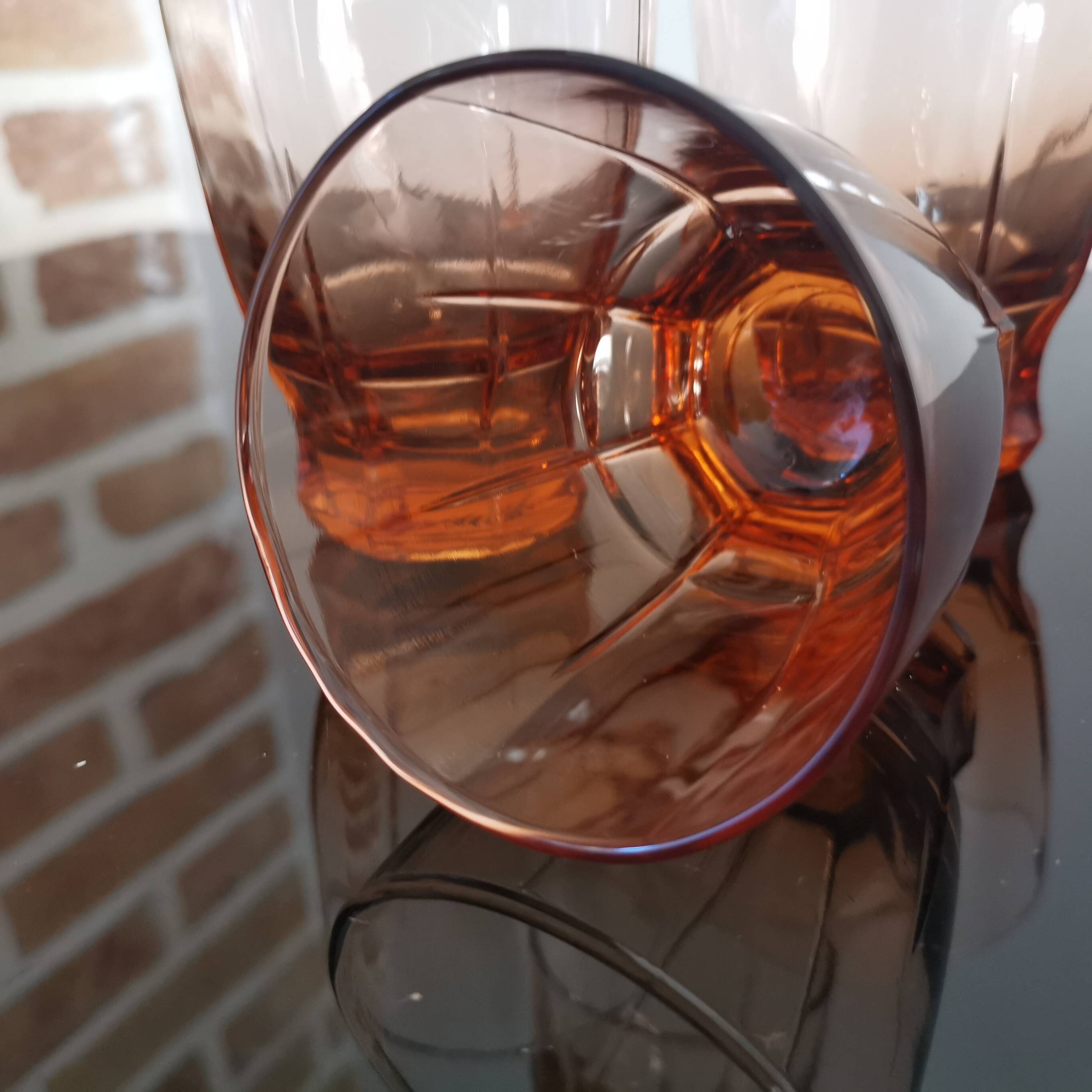 Série de 4 verres à eau des années 30 rose fumé