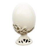 Œuf d’autruche sur socle
