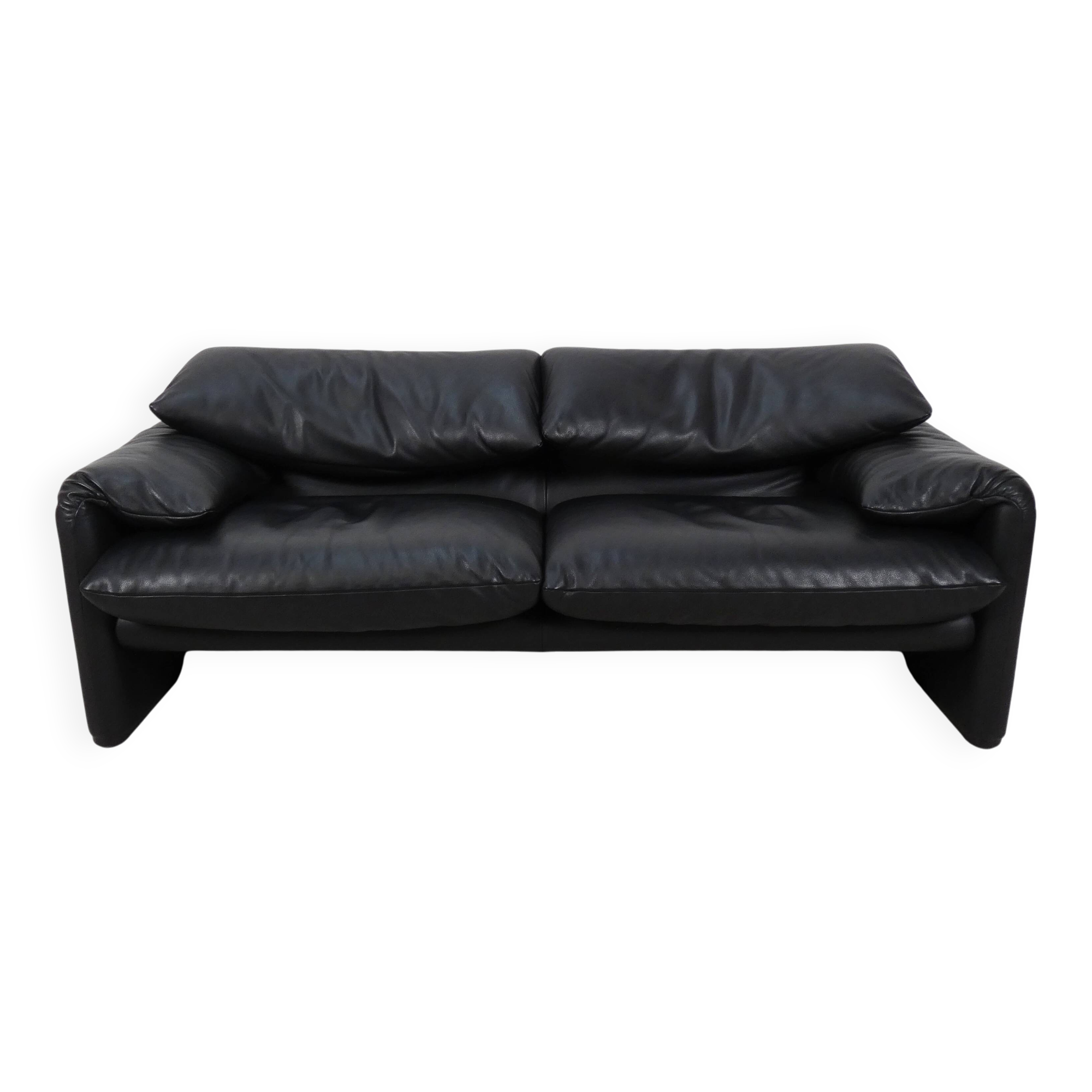 Cassina Maralunga 2,5 seater - black leather