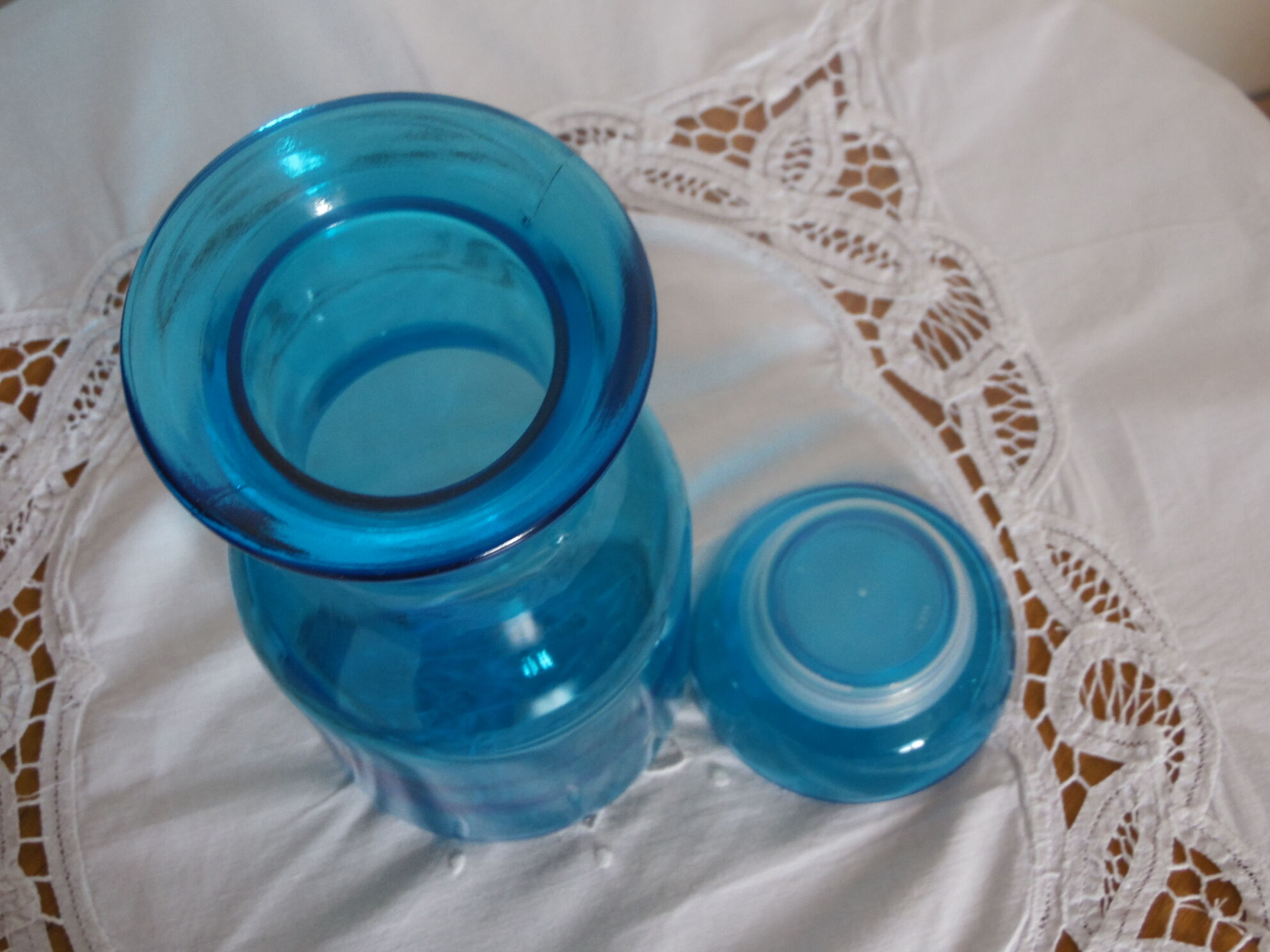 Large turquoise bottle lift 70's.