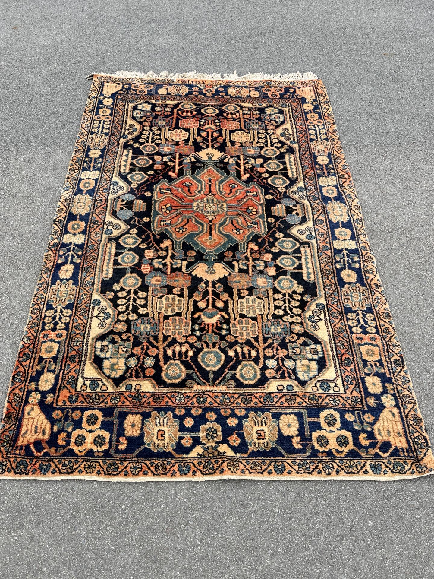 Magnifique tapis ancien persan Nahavand noué main
