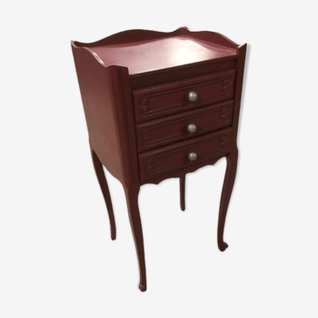 Bedside table with 3 drawers