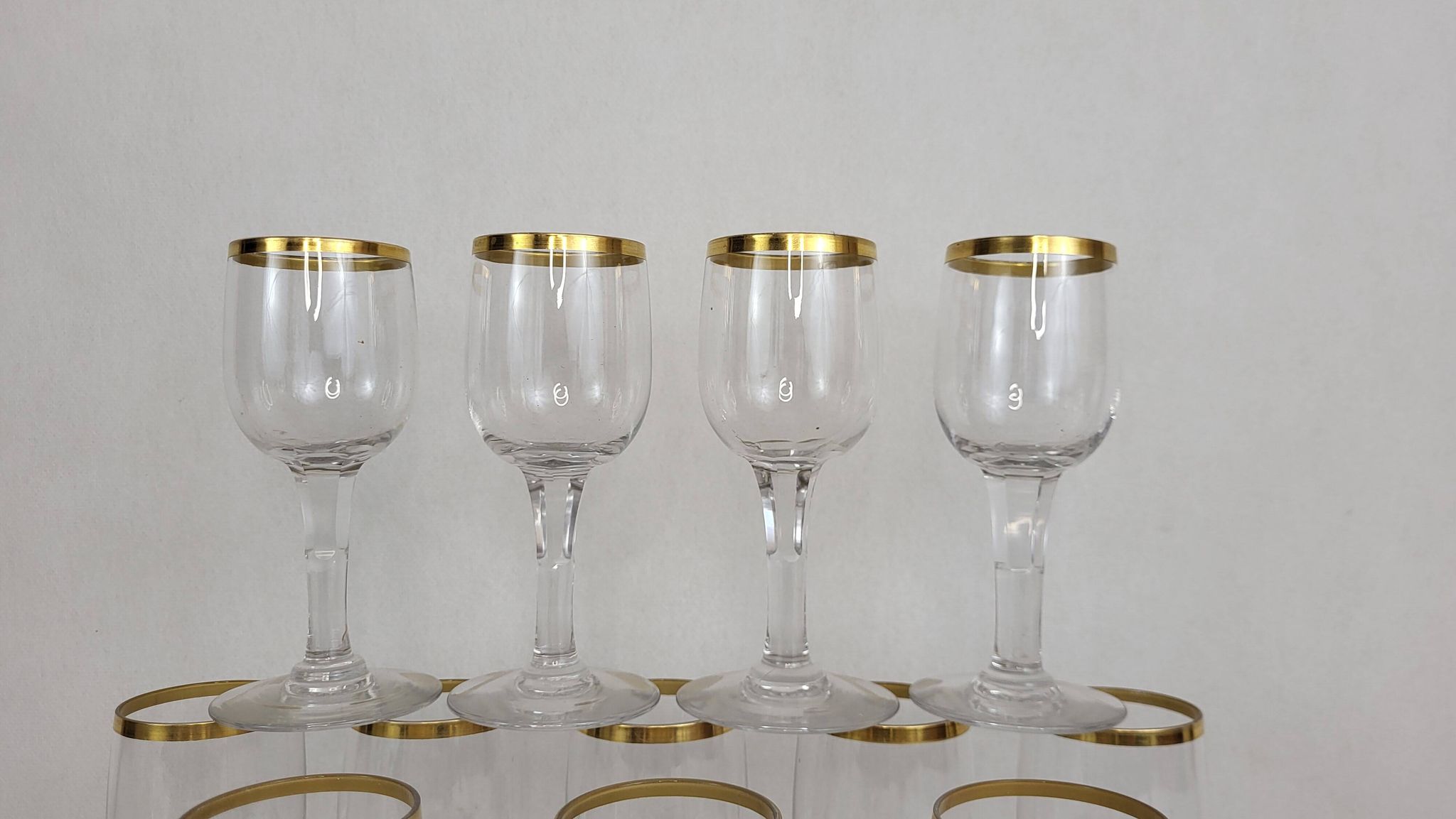 12 verres à liqueur / apéritif en cristal