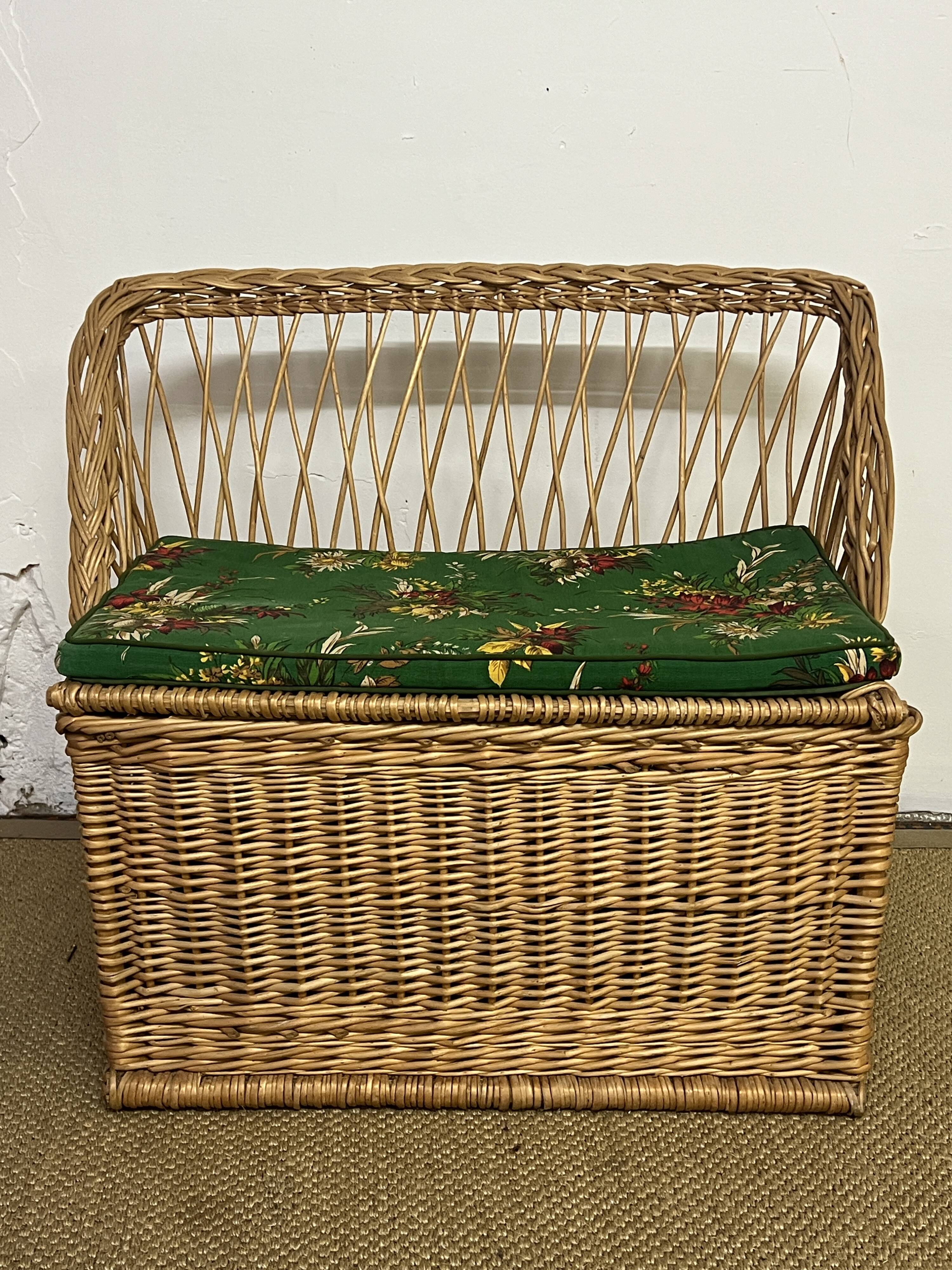 Banquette coffre en rotin vintage