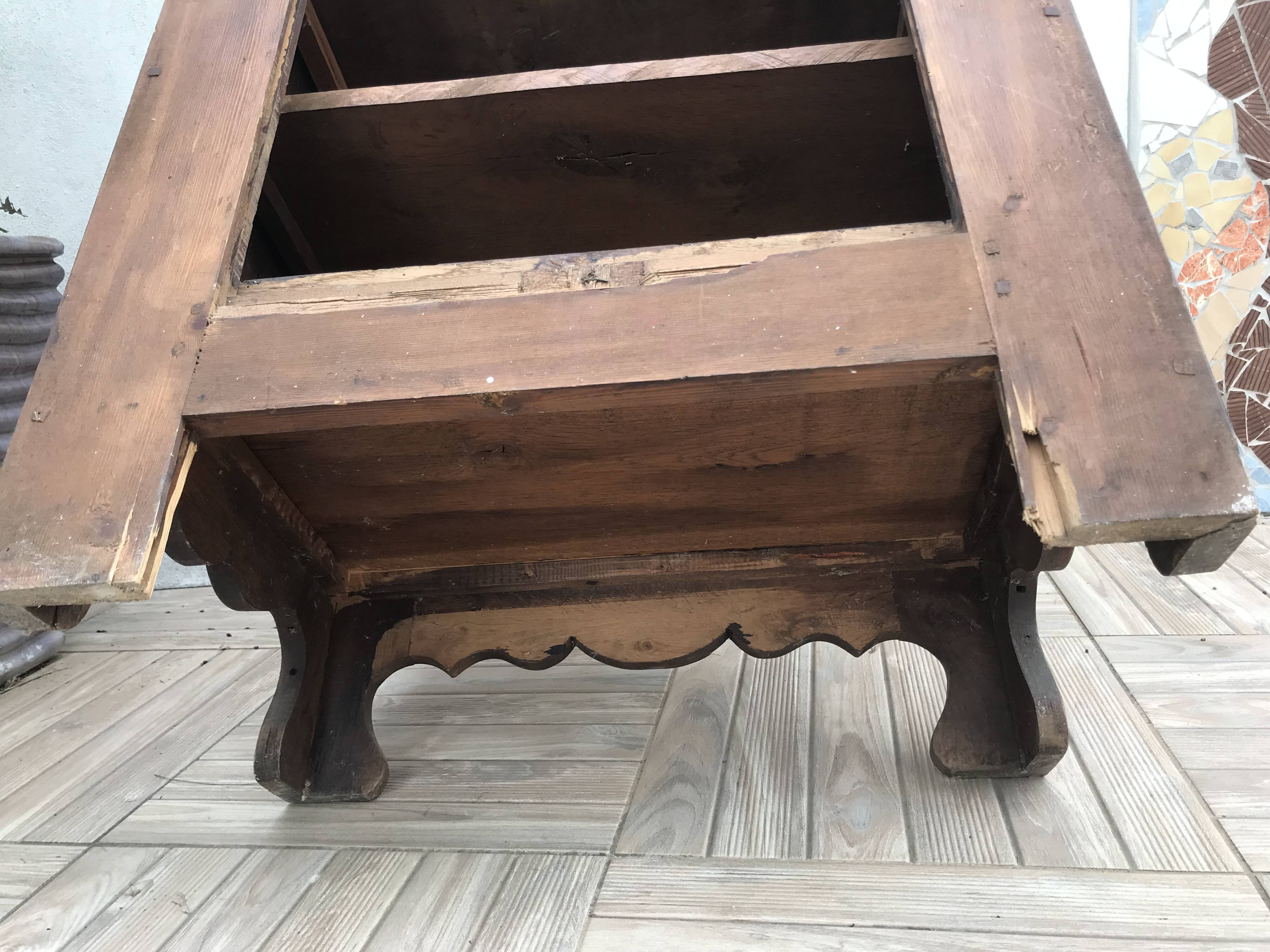 Accessory furniture in solid oak