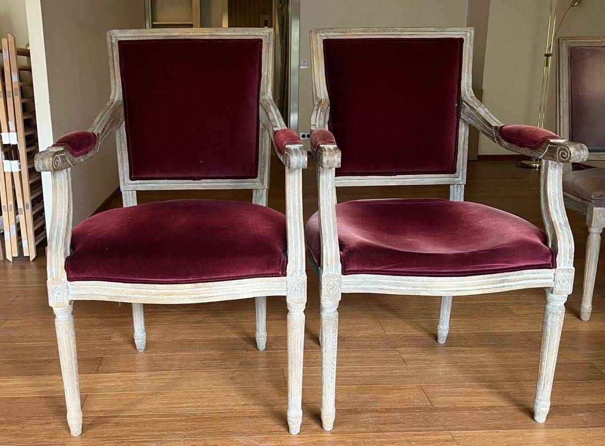 Set of 8 Louis XVI style chairs – Patinated wood and velvet
