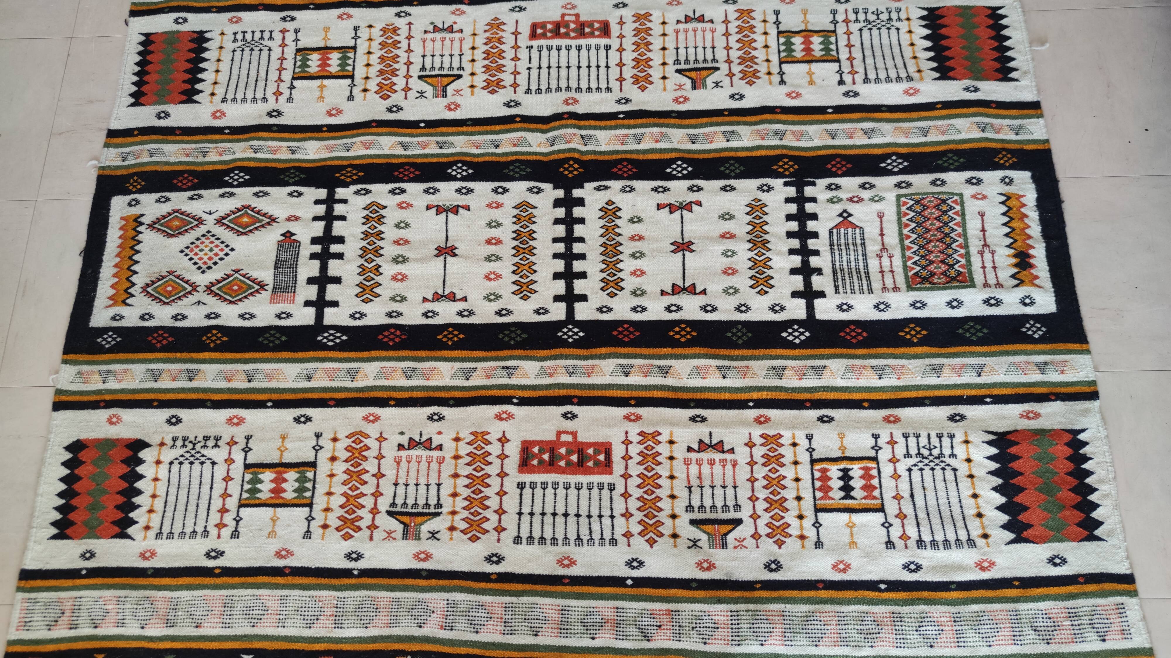 Beni-isguen M'zab Berber Carpet 257 x 147 cm