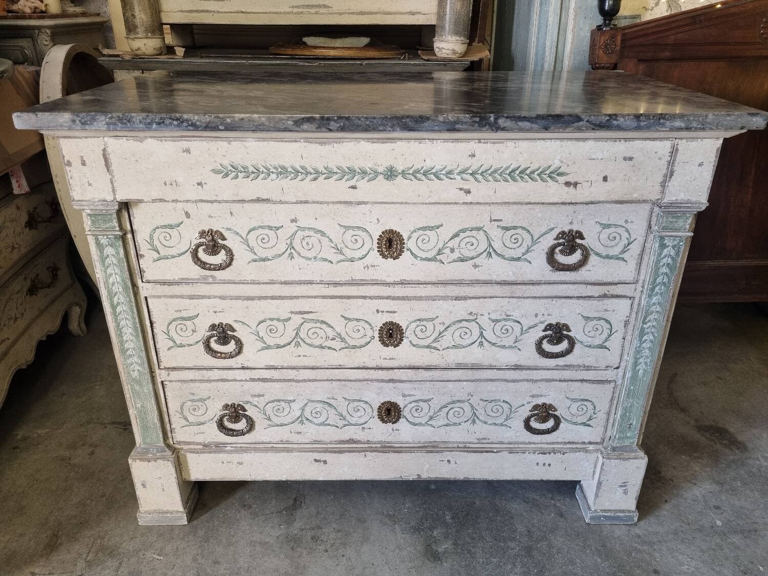 Old chest of drawers