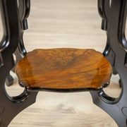 Table de thé ovale en noyer et placage, 1870