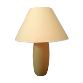 White/beige lamp