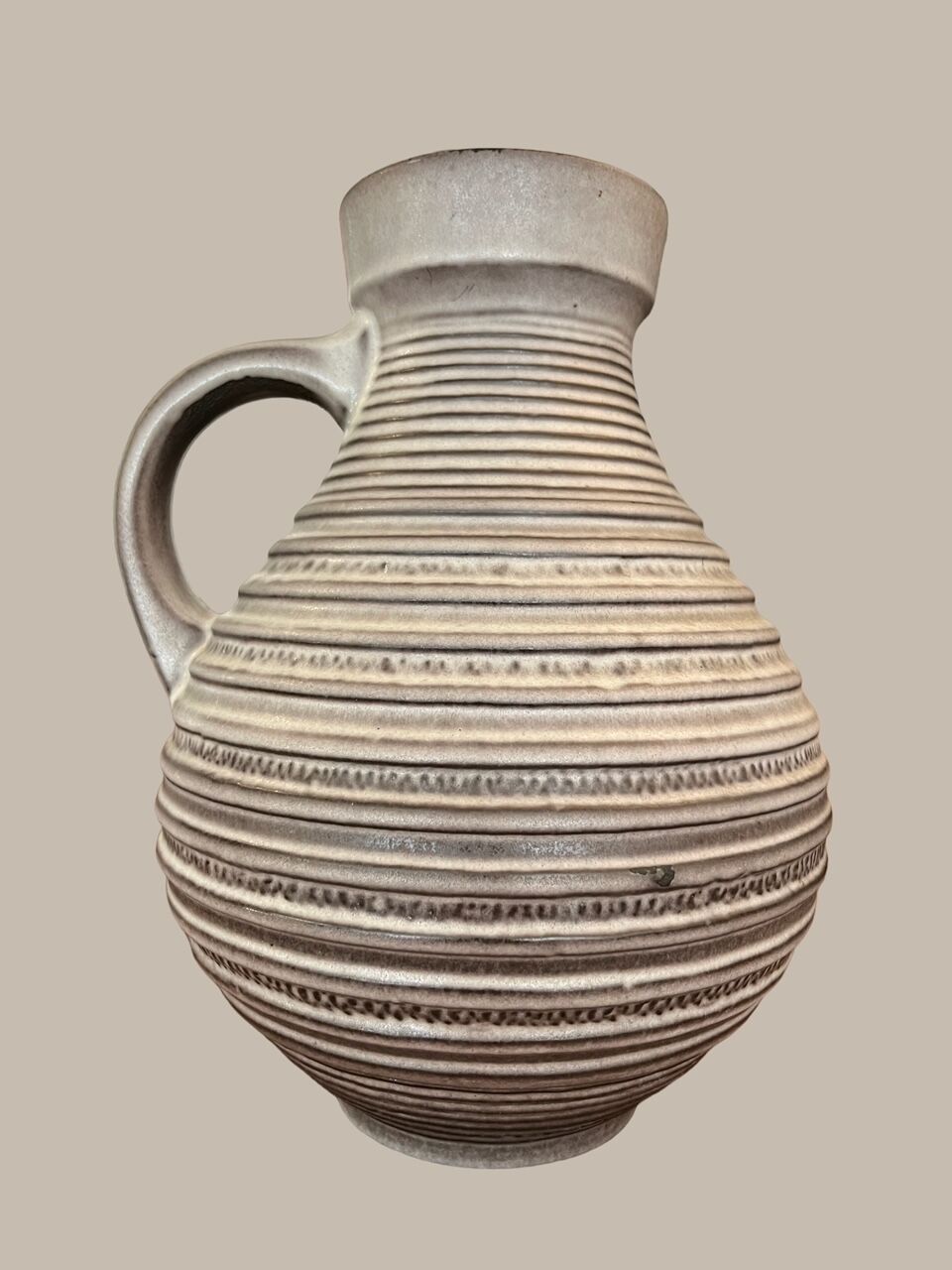 Ceramic vase 1960