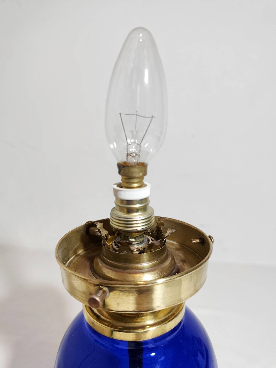 Lámpara de mesa de cristal. España, 1940s.