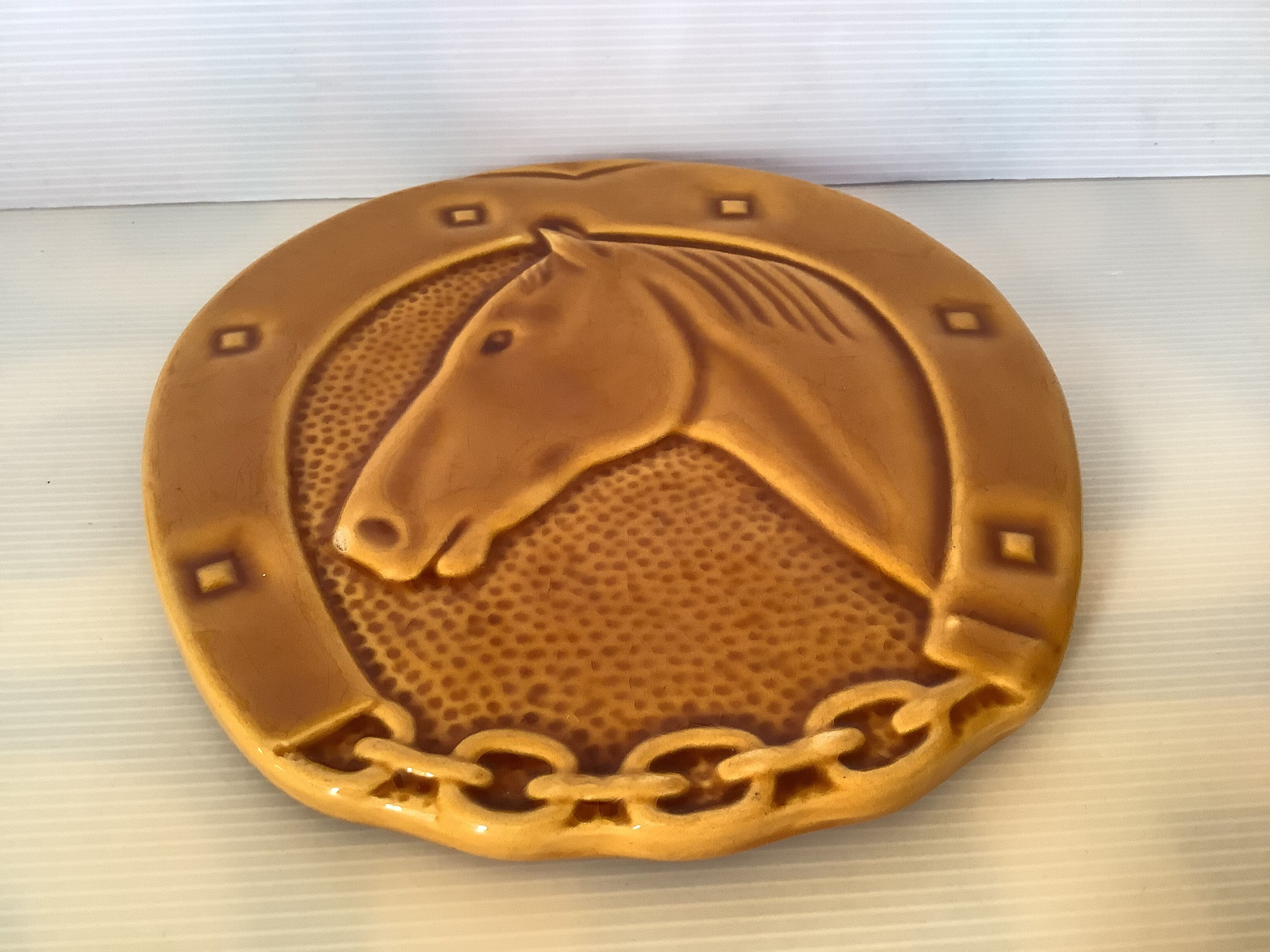 Vallauris horseshoe trivet