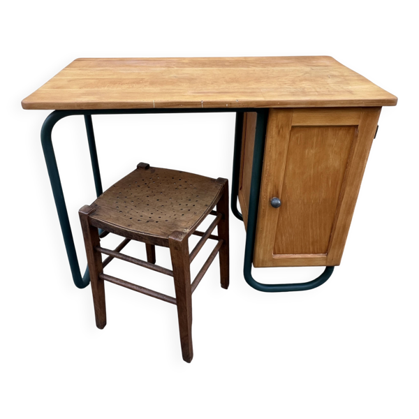 Bureau d'internat esprit Jacques Hitier