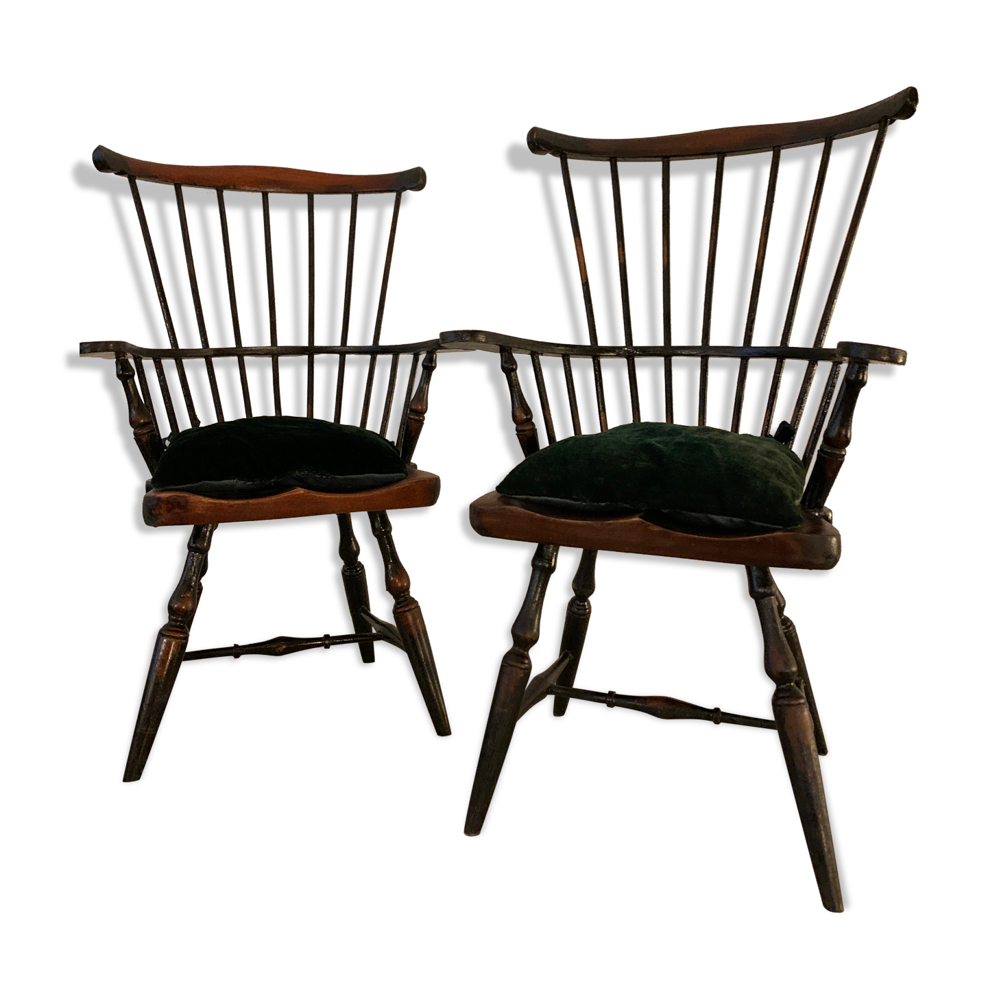 Chaises de poupées anciennes