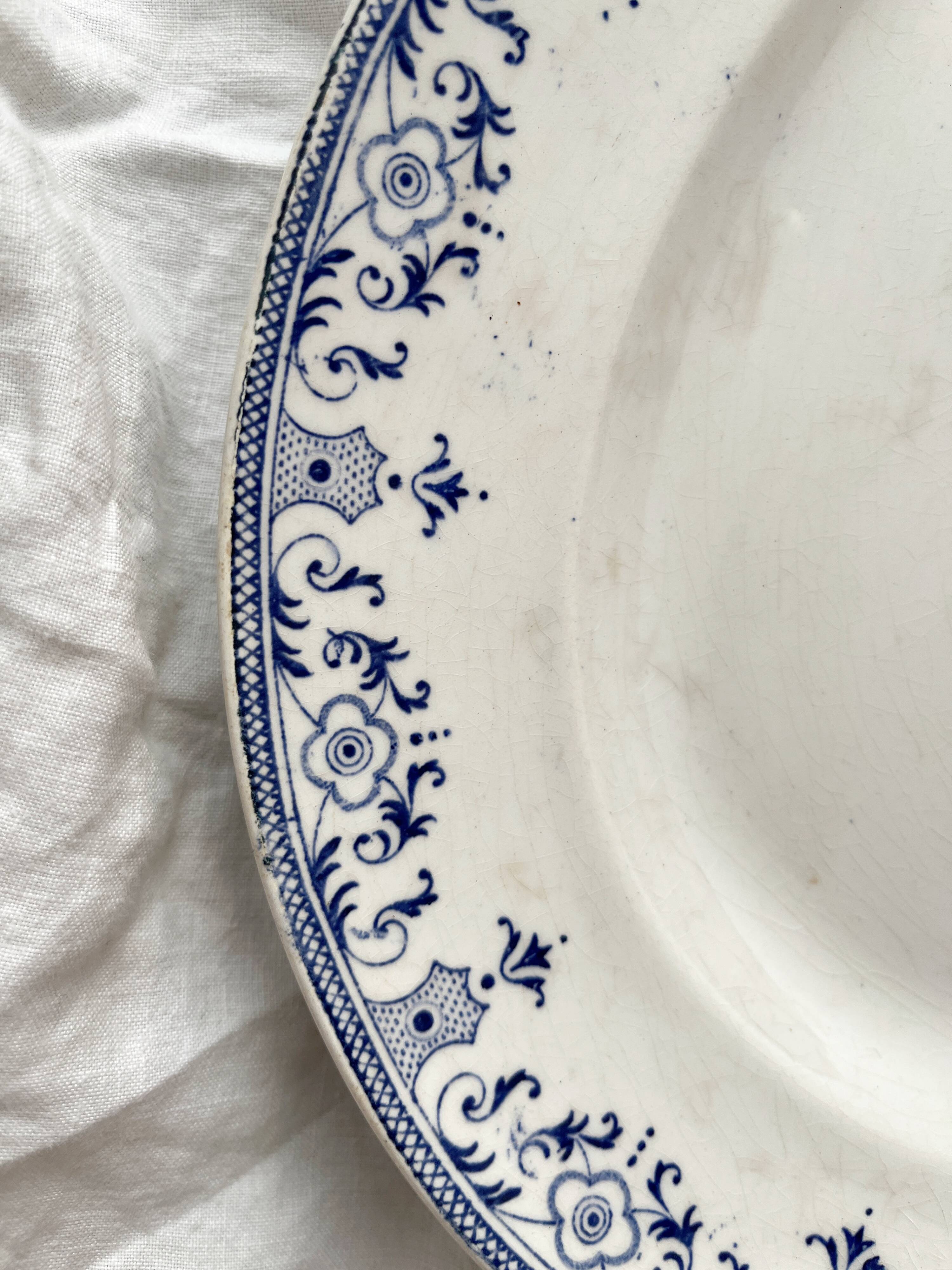 Oval ironstone dish "La Vallière" Creil and Montereau