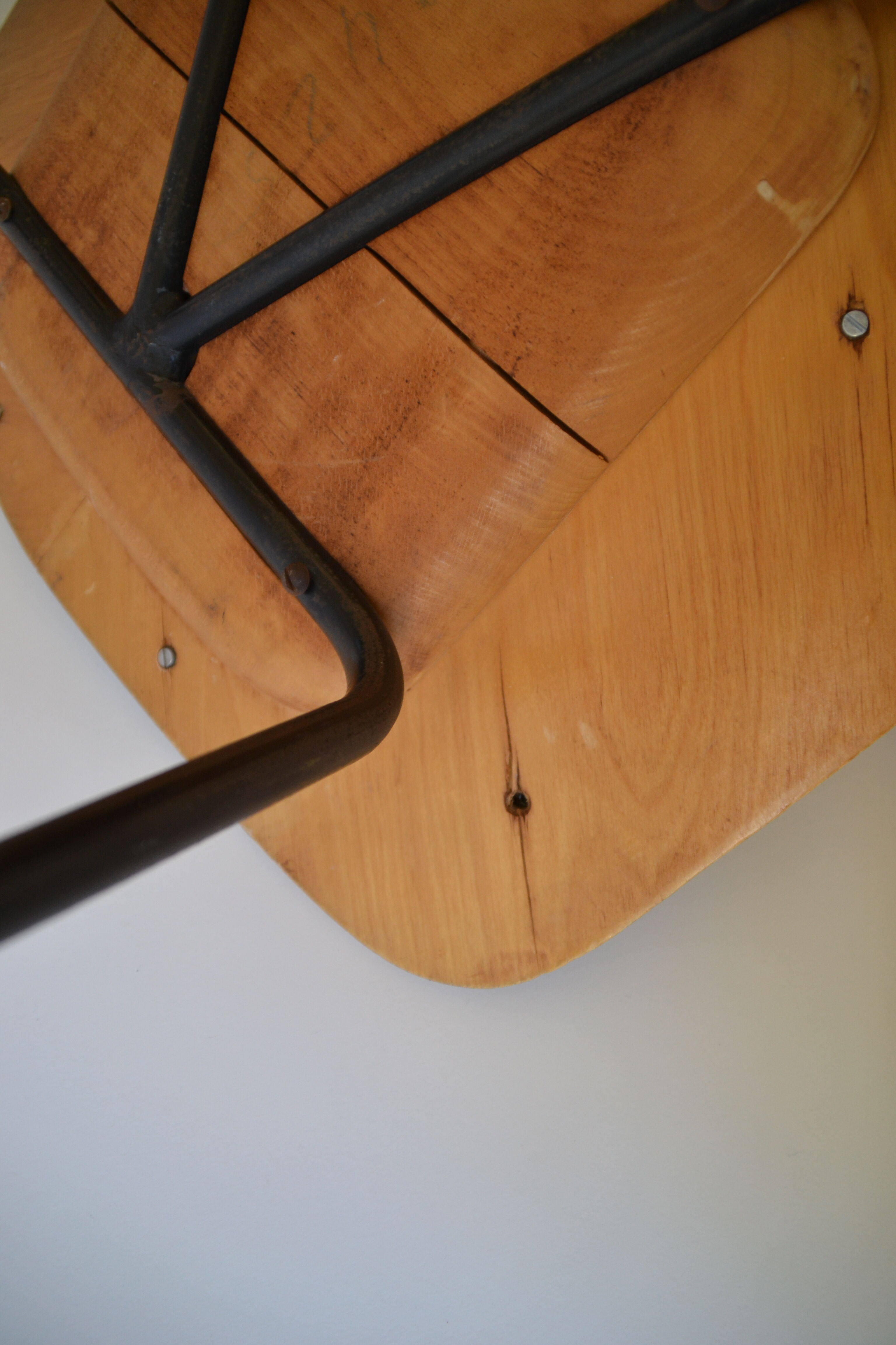 Chaise "Tonneau" par Pierre Guariche pour Steiner, 1954