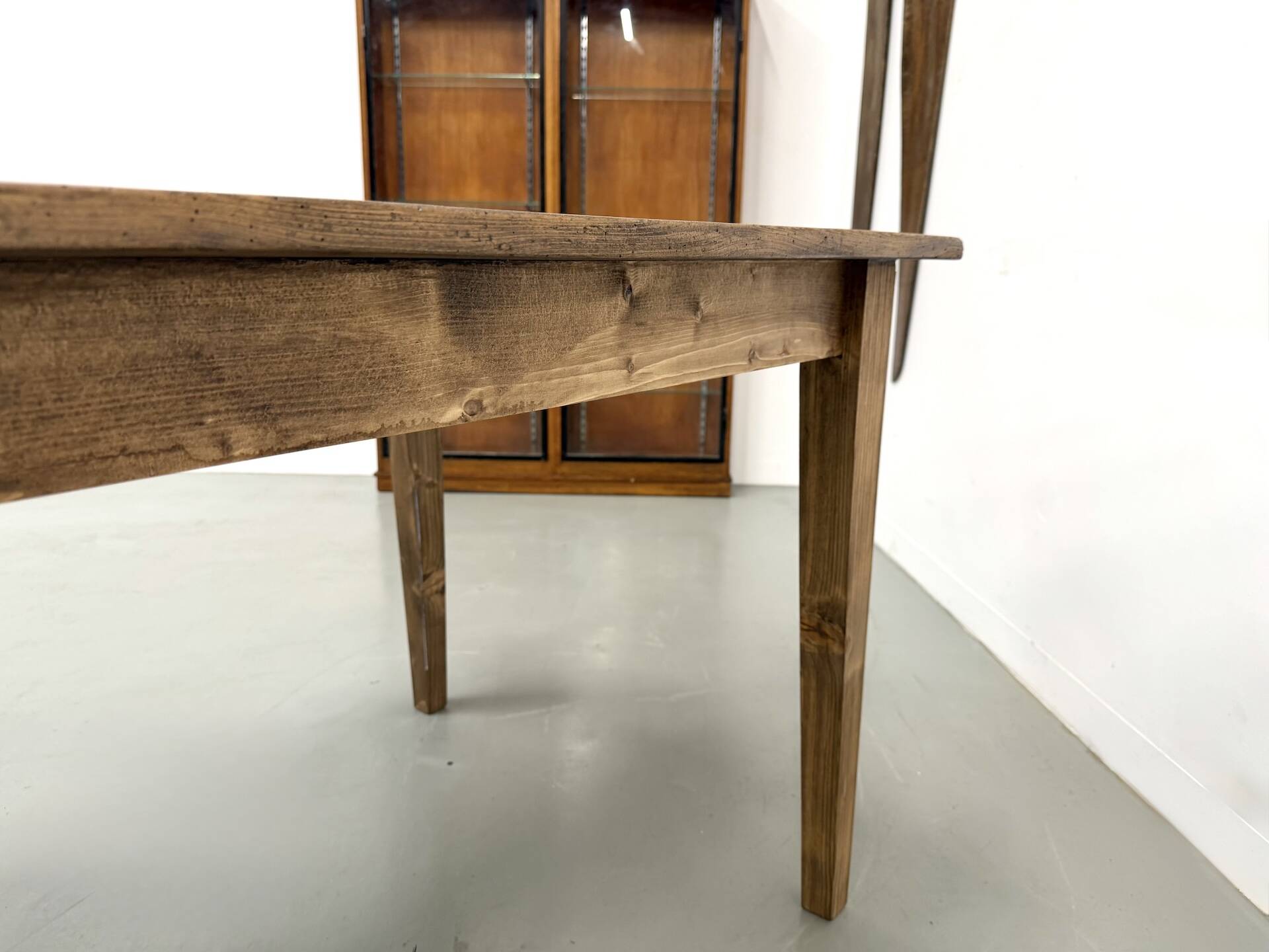 Large XXL Farm Table in Pine – Tapered Legs – L367 cm