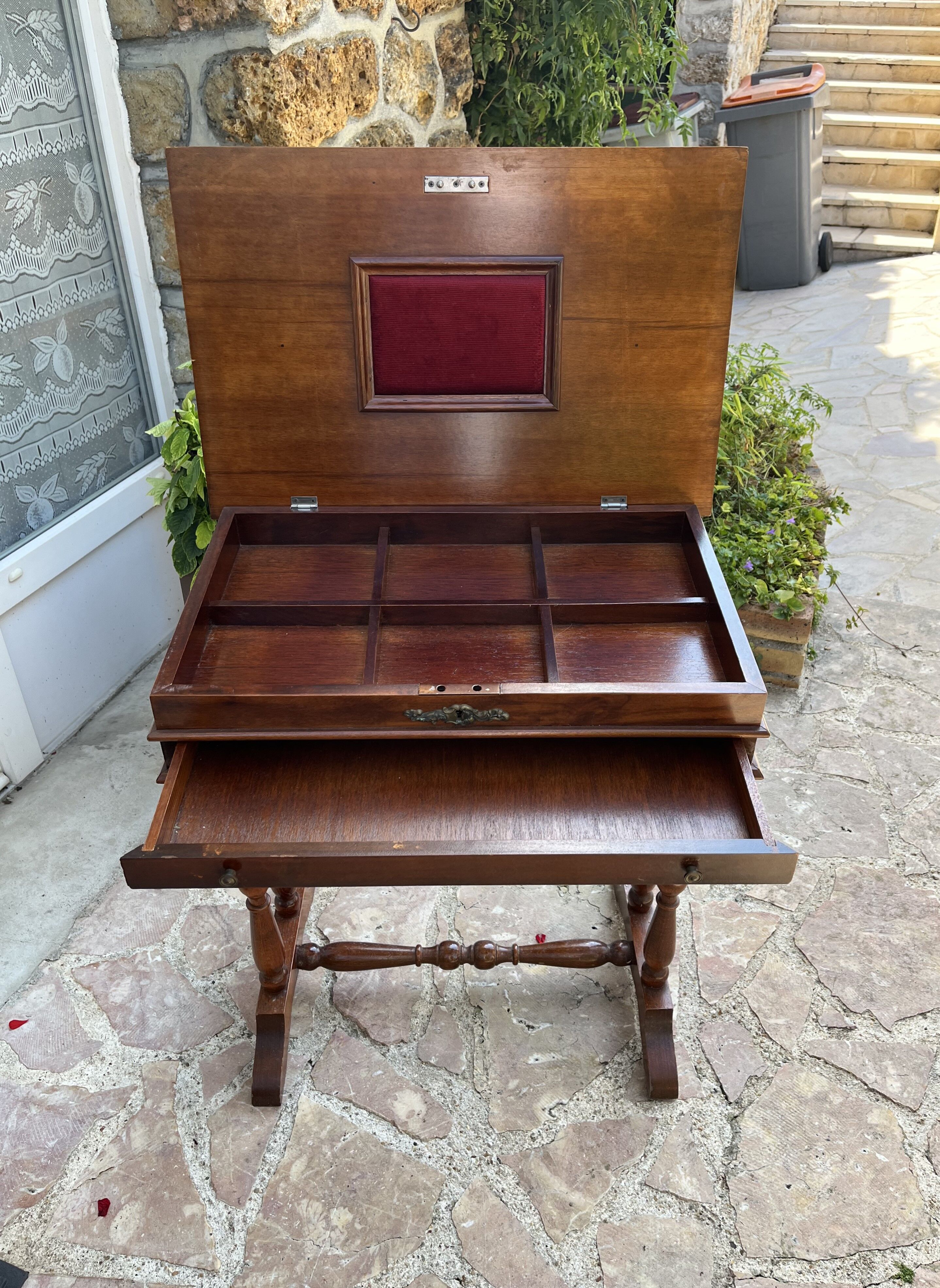 Antique dressing table in inlaid wood