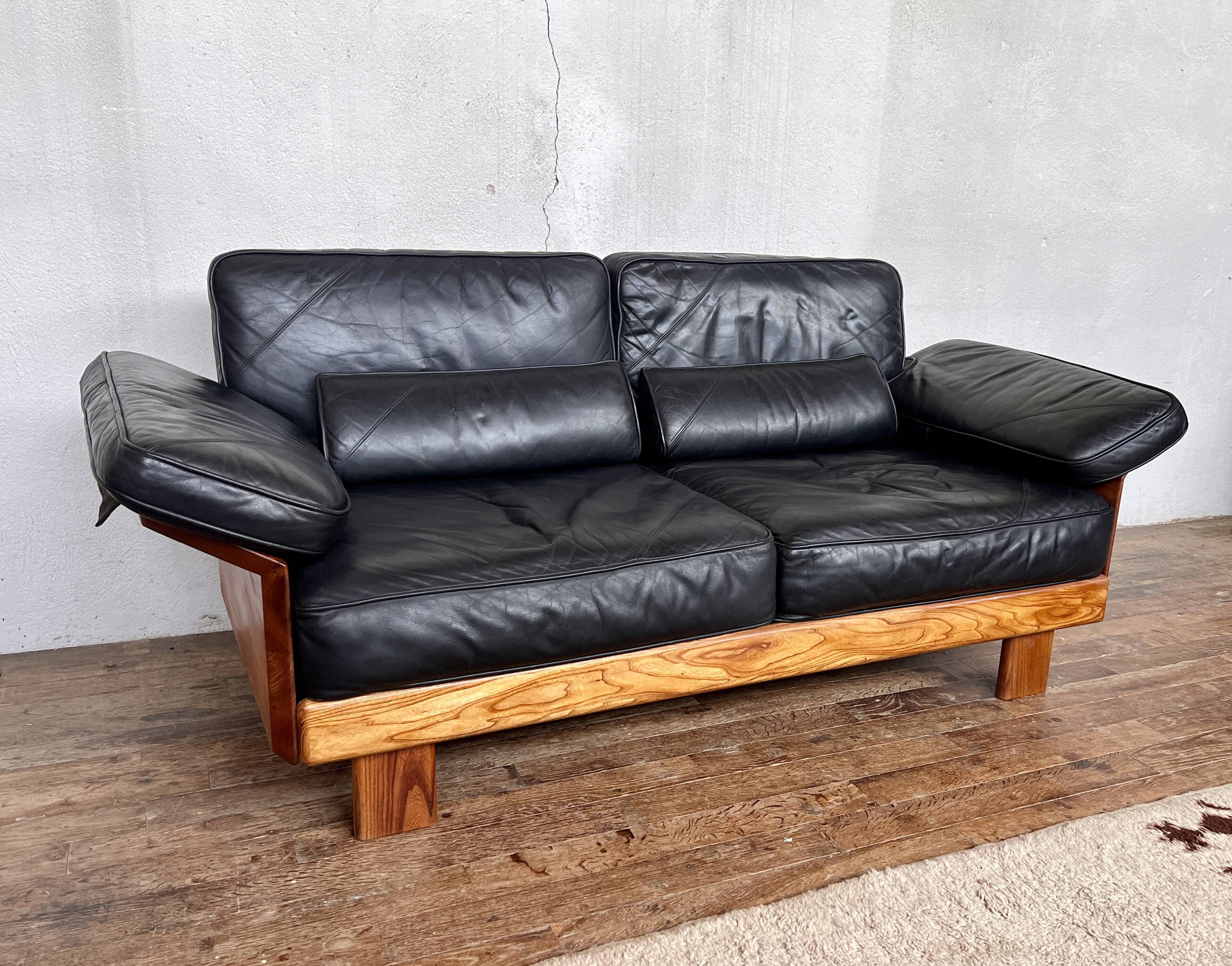 Canape seltz elm and leather design 1960