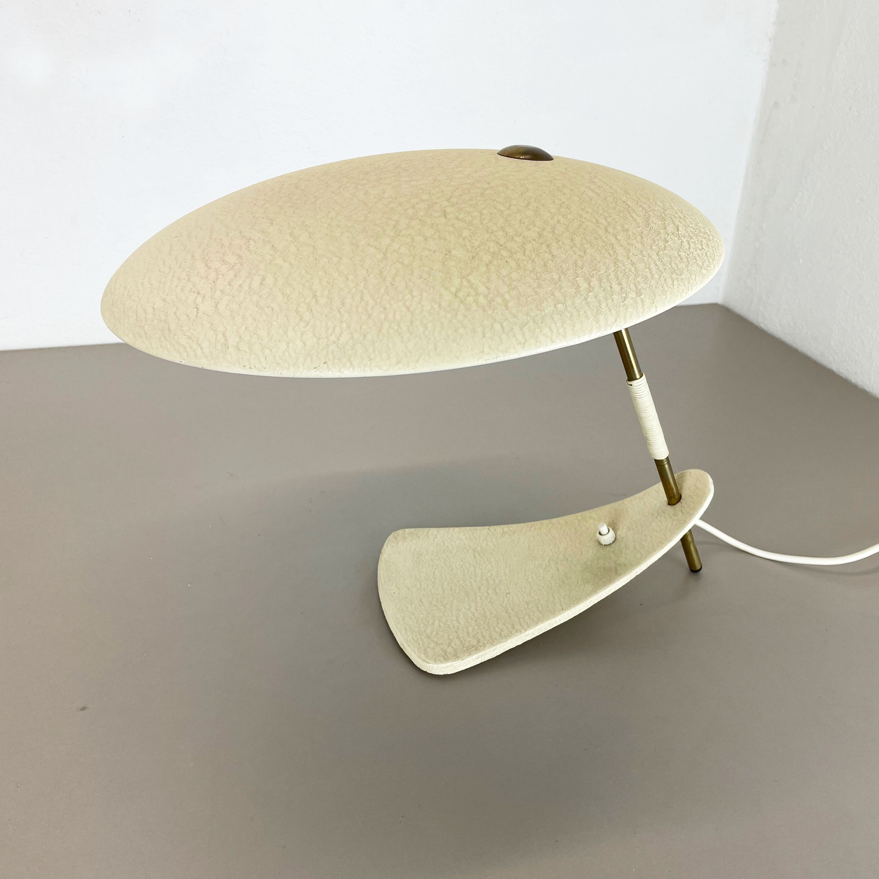 Modernist kalmar sytle Bauhaus beige metal and brass desk light, Austria, 1950s