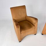 2 fauteuils Wittmann "Duke" en daim par Hannes Wettstein, 1990